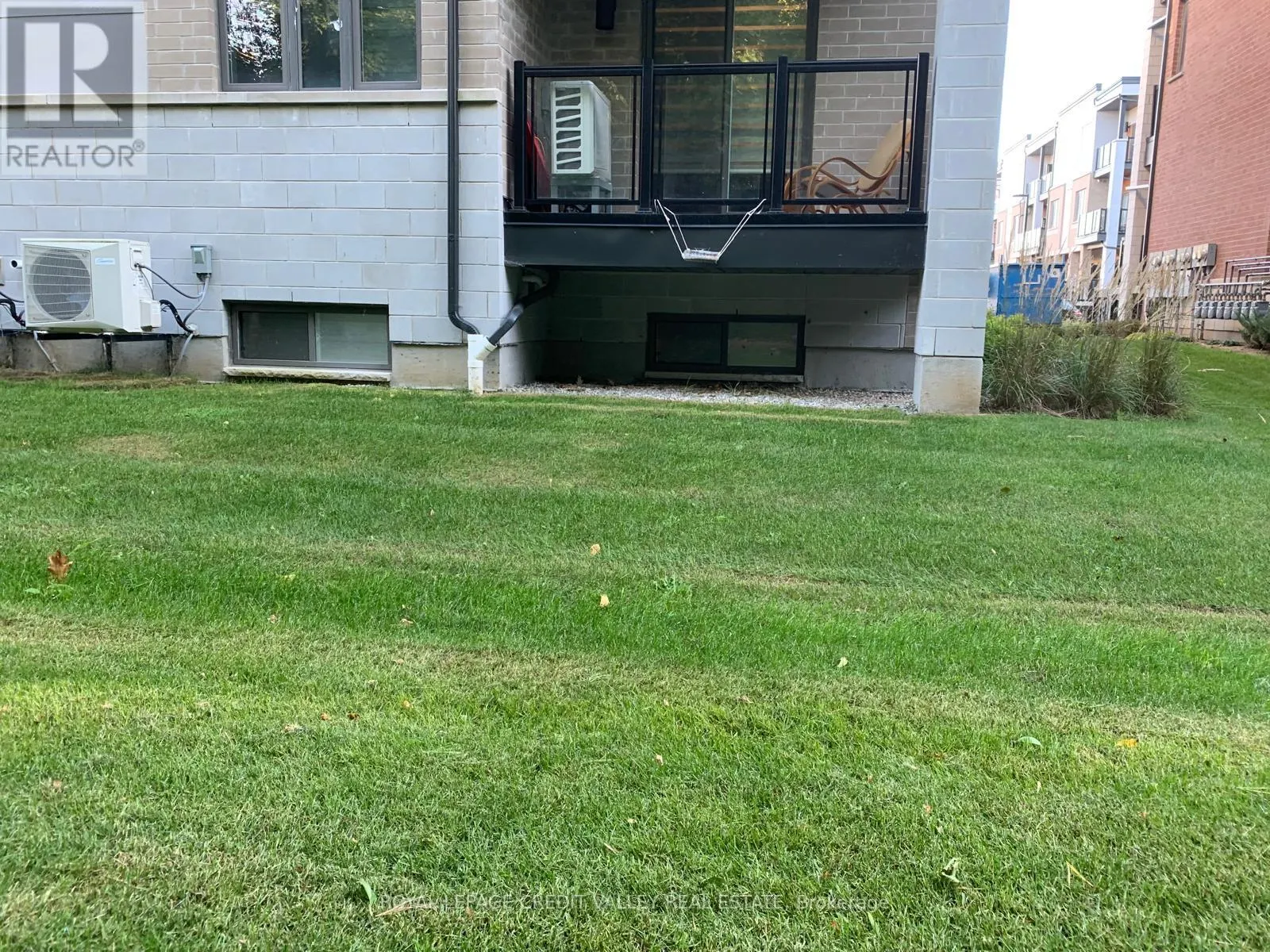 13 - 25 ISHERWOOD AVENUE E