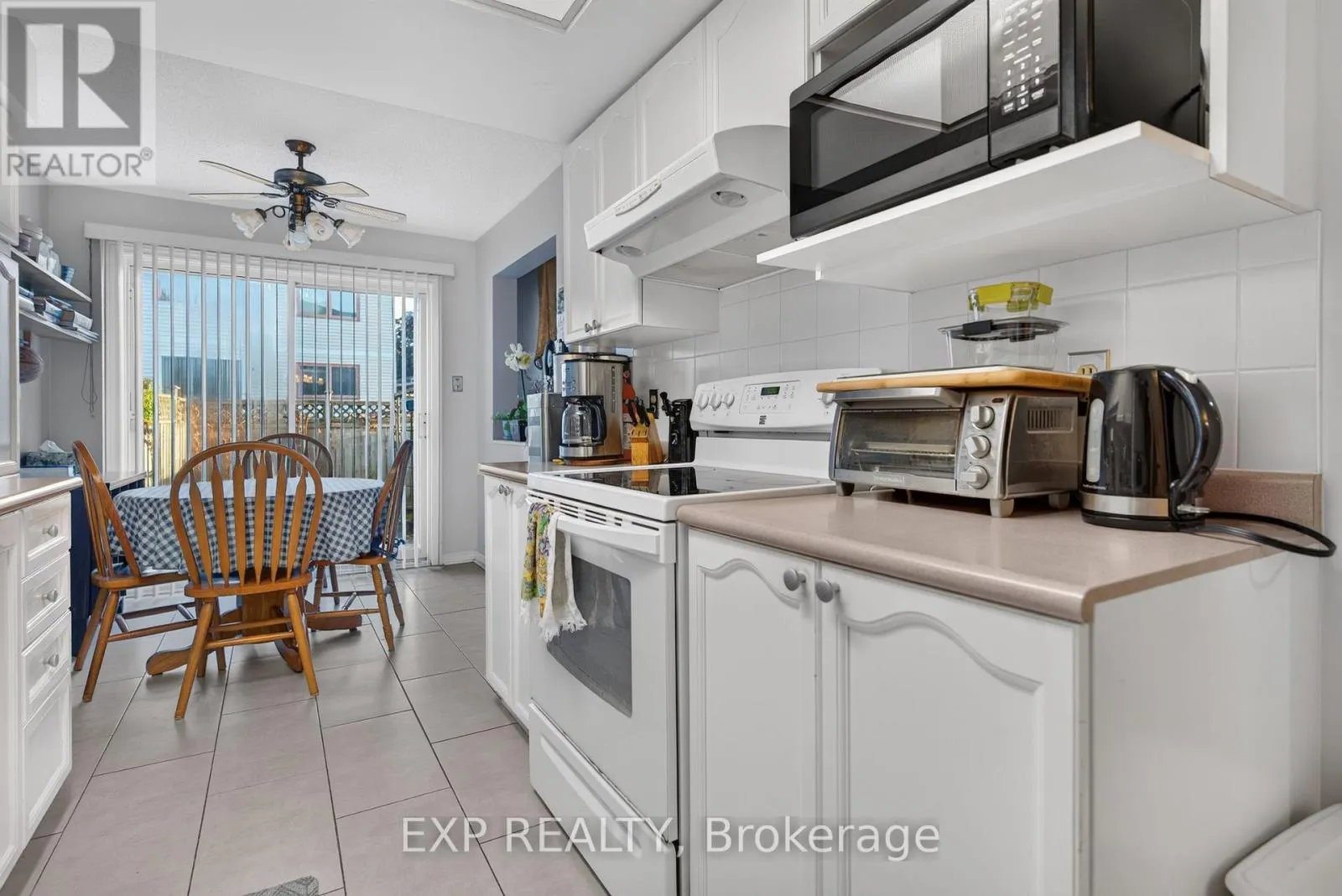 185 HUNTERSWOOD CRESCENT