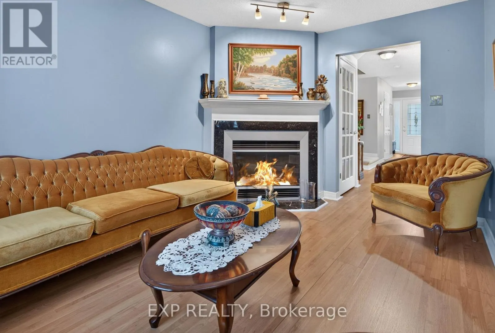 185 HUNTERSWOOD CRESCENT