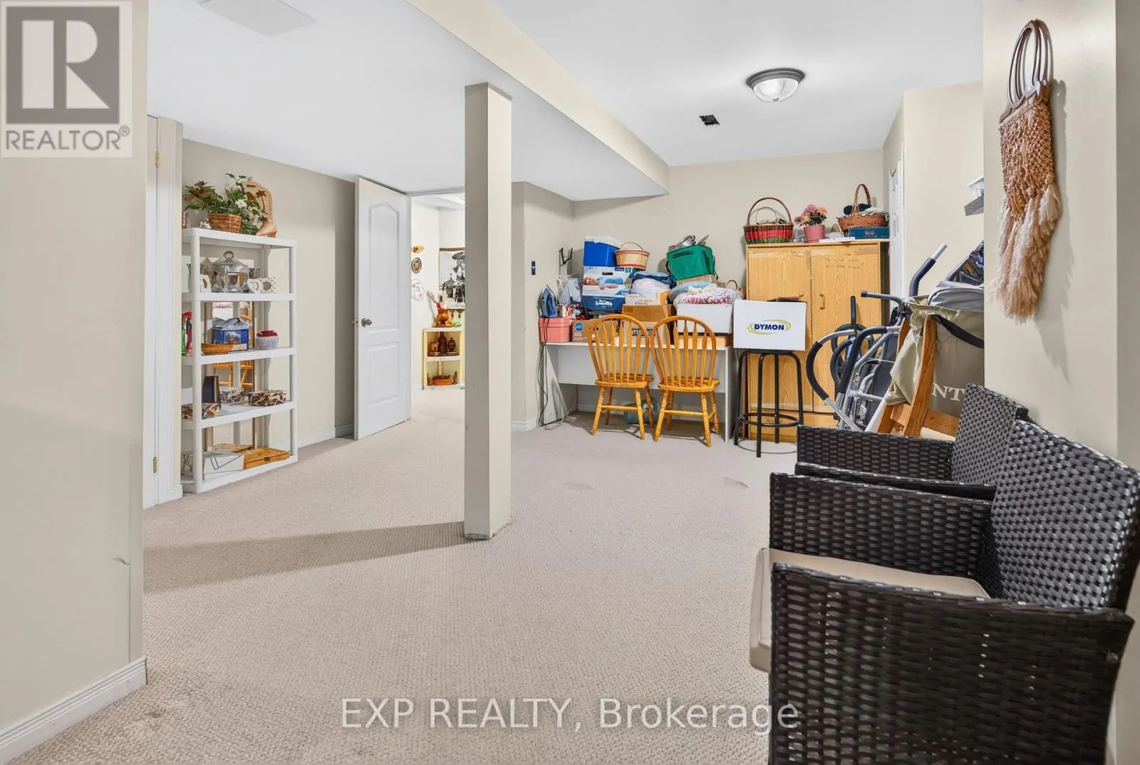 185 HUNTERSWOOD CRESCENT