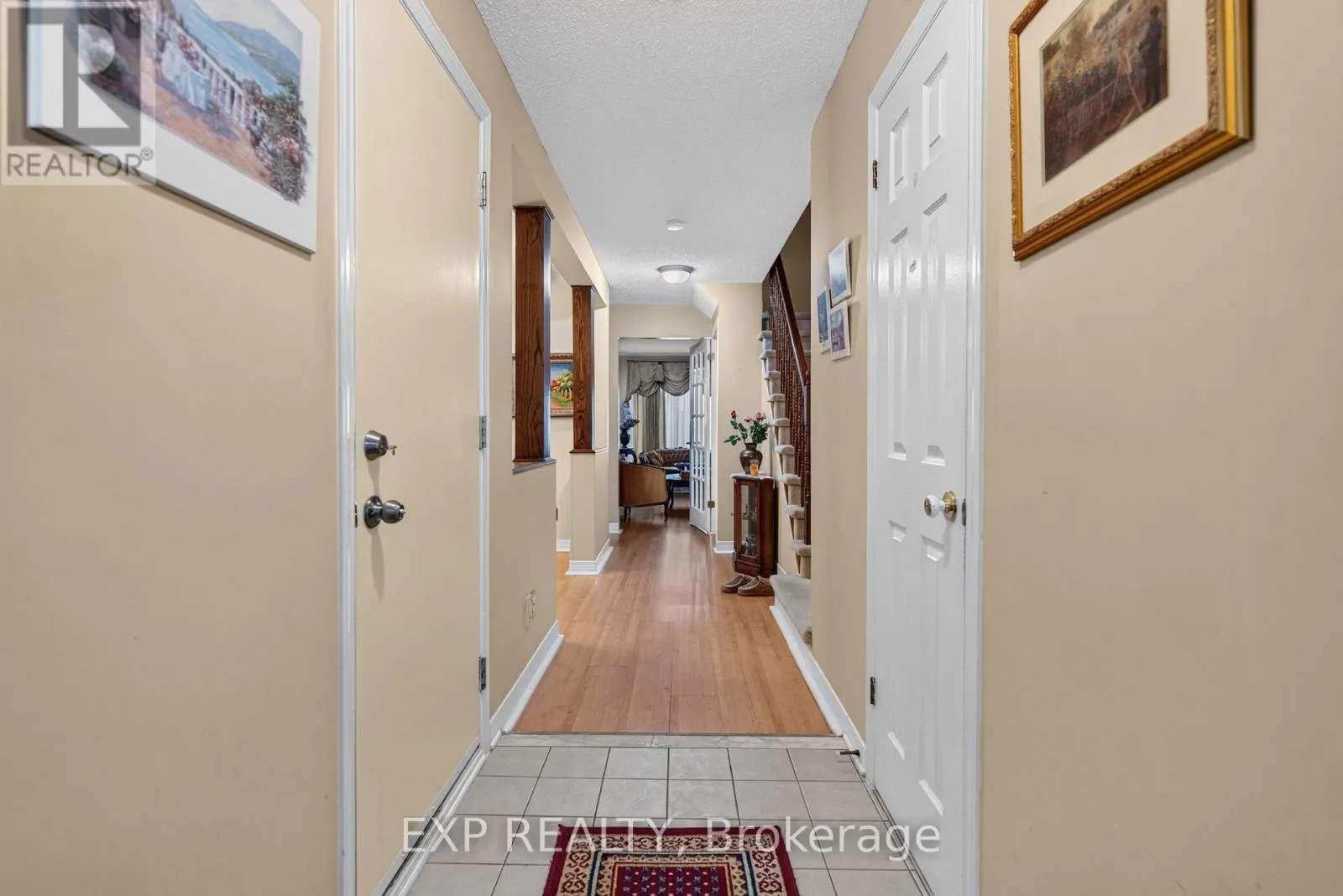 185 HUNTERSWOOD CRESCENT