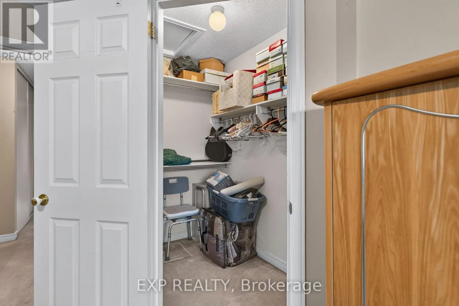 185 HUNTERSWOOD CRESCENT