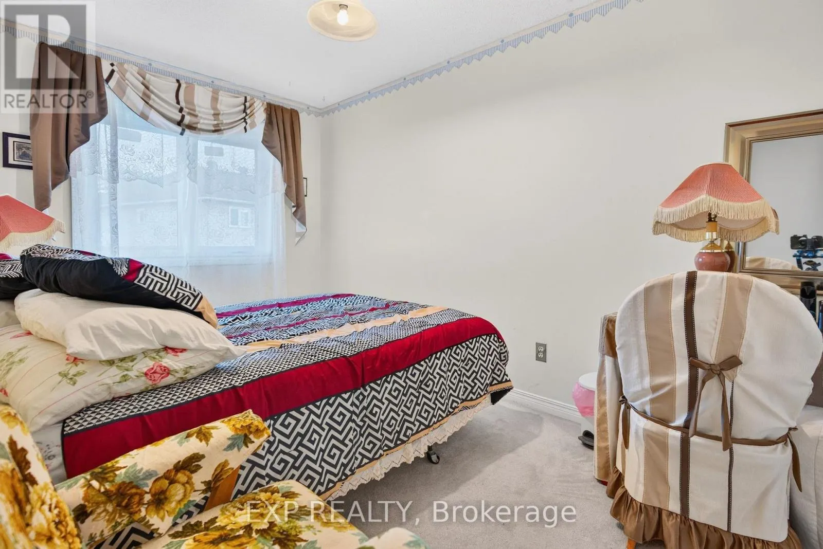 185 HUNTERSWOOD CRESCENT