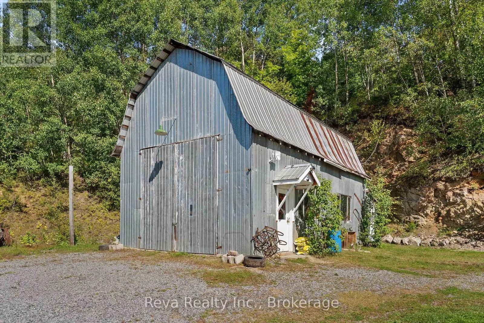 834 HYBLA ROAD