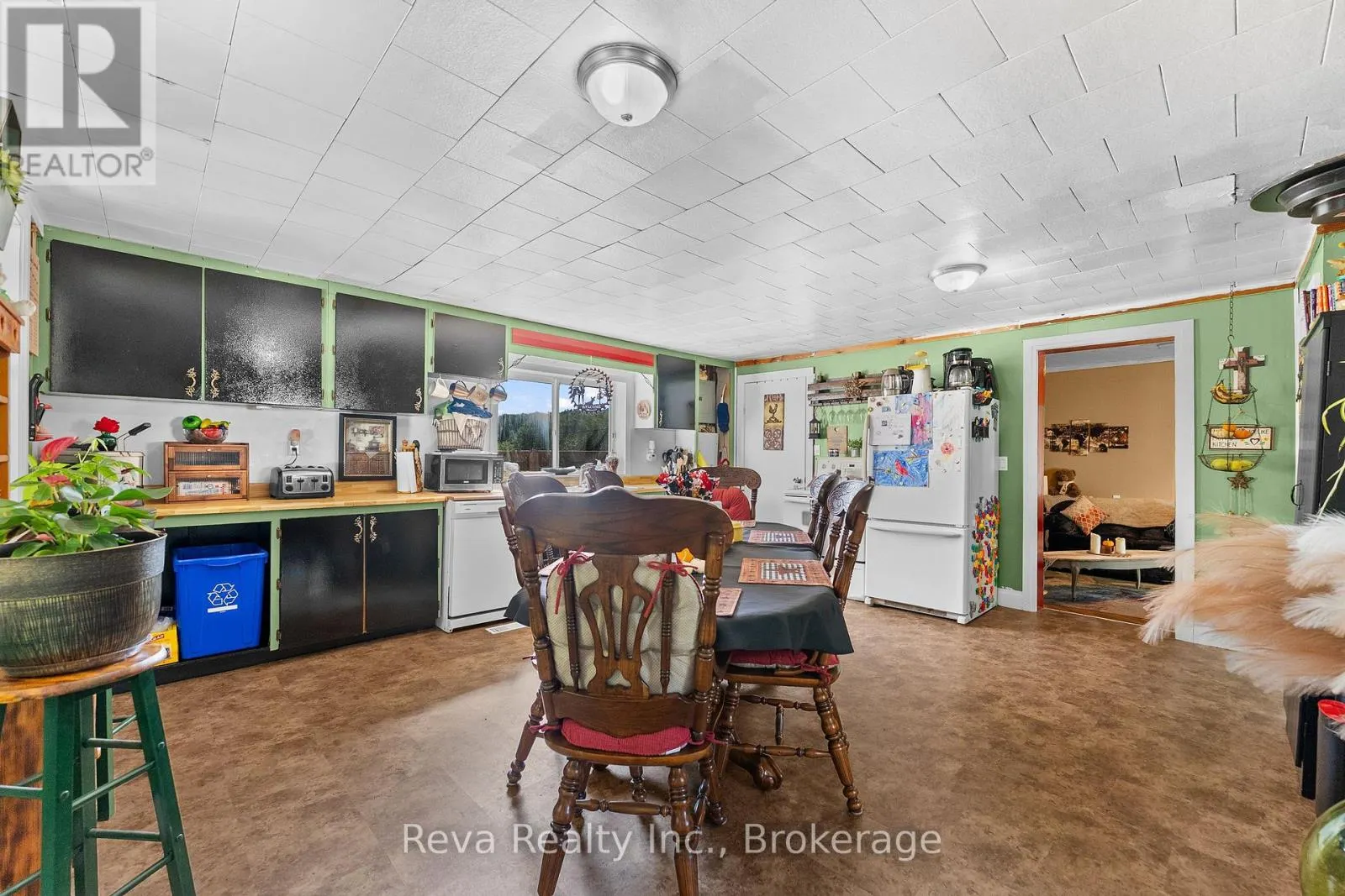 834 HYBLA ROAD