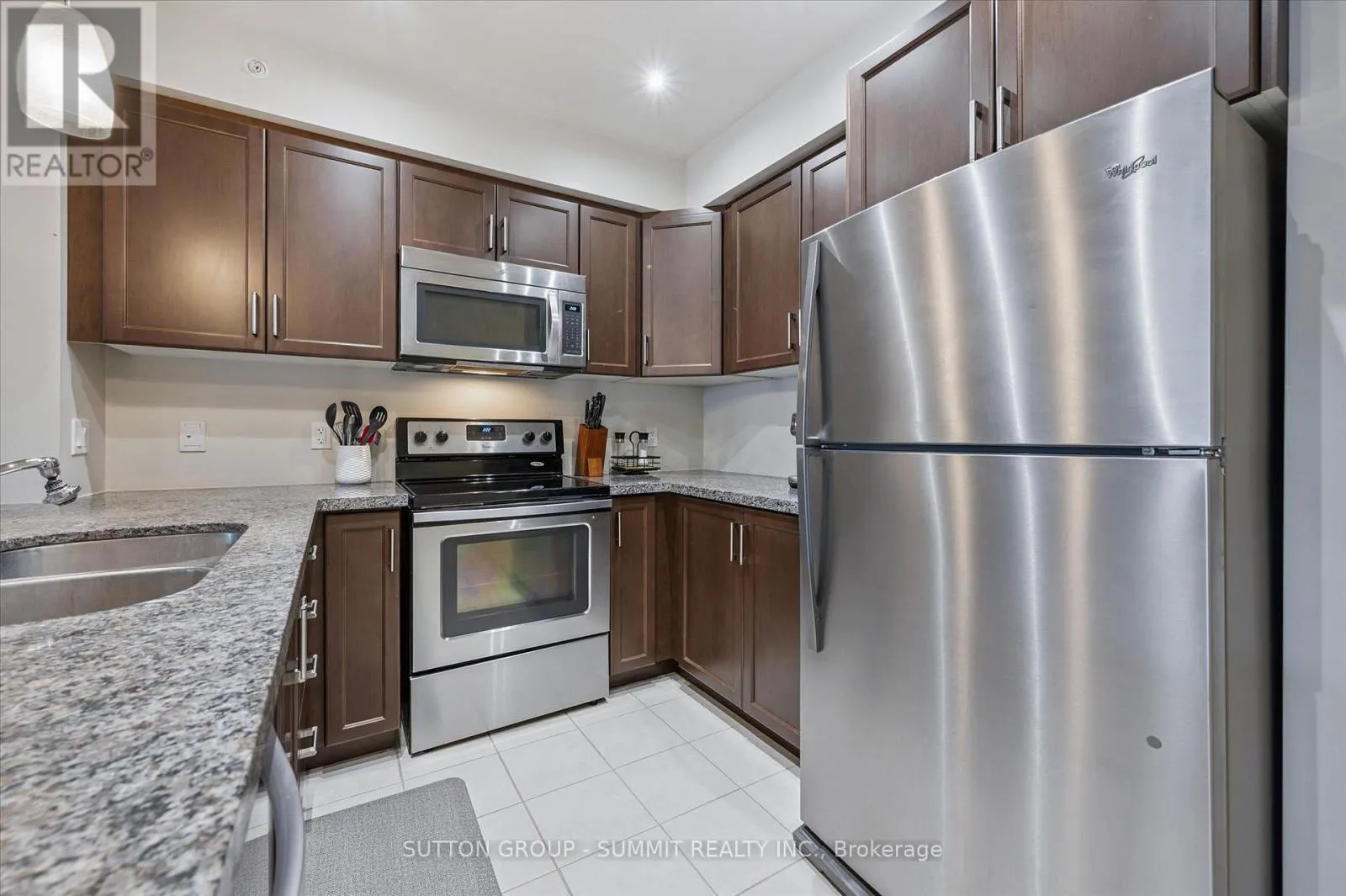 242 - 1077 GORDON STREET