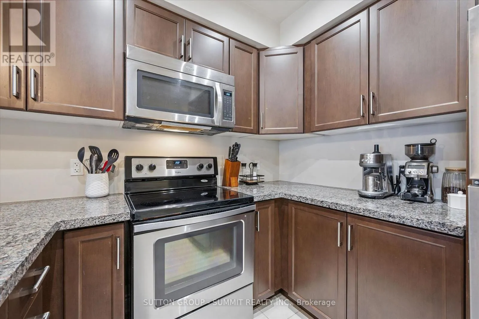 242 - 1077 GORDON STREET