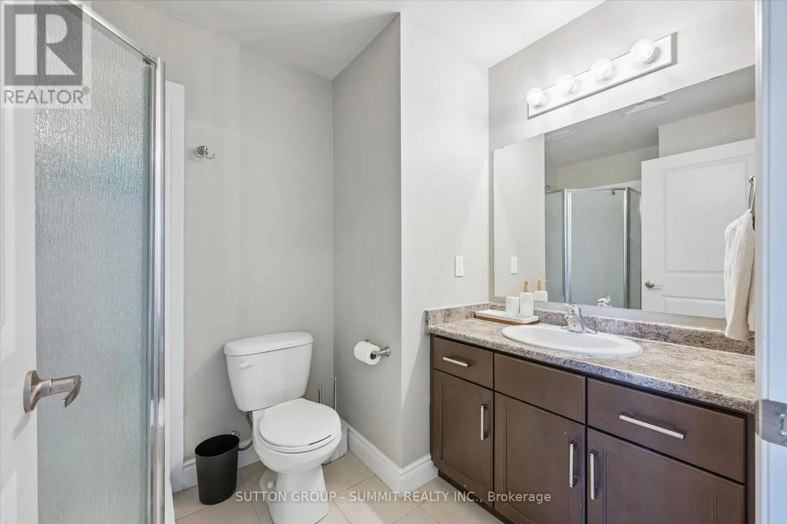 242 - 1077 GORDON STREET