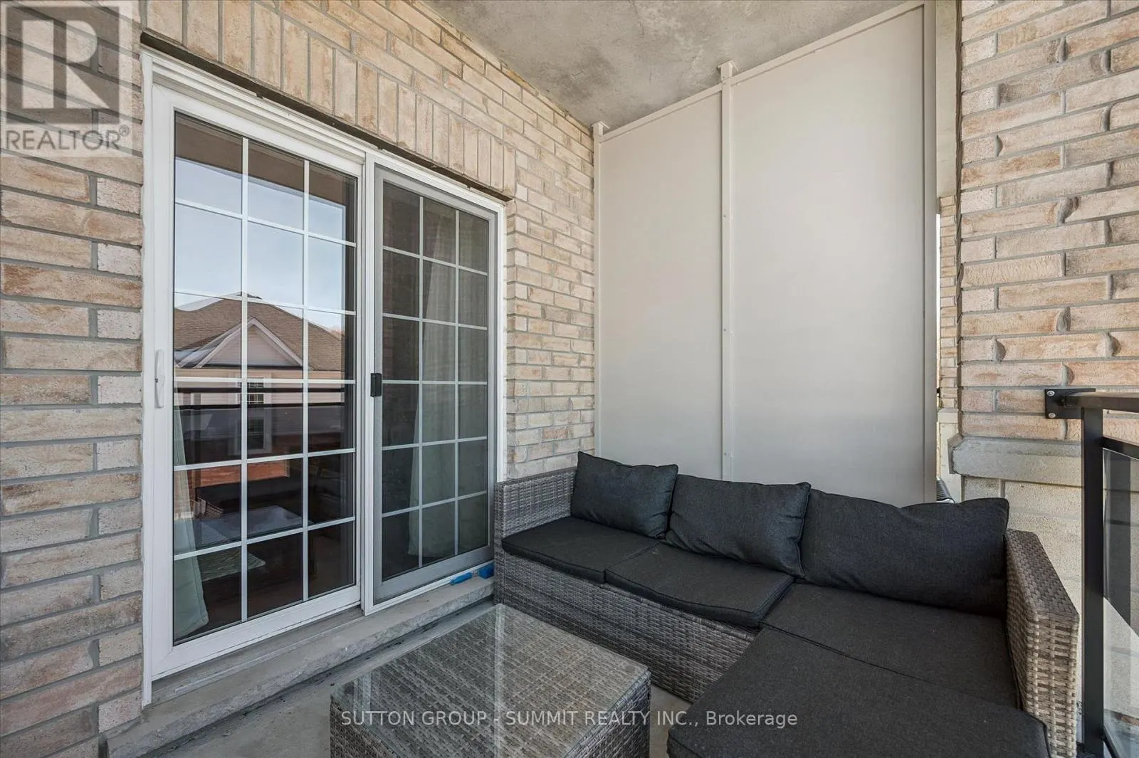 242 - 1077 GORDON STREET