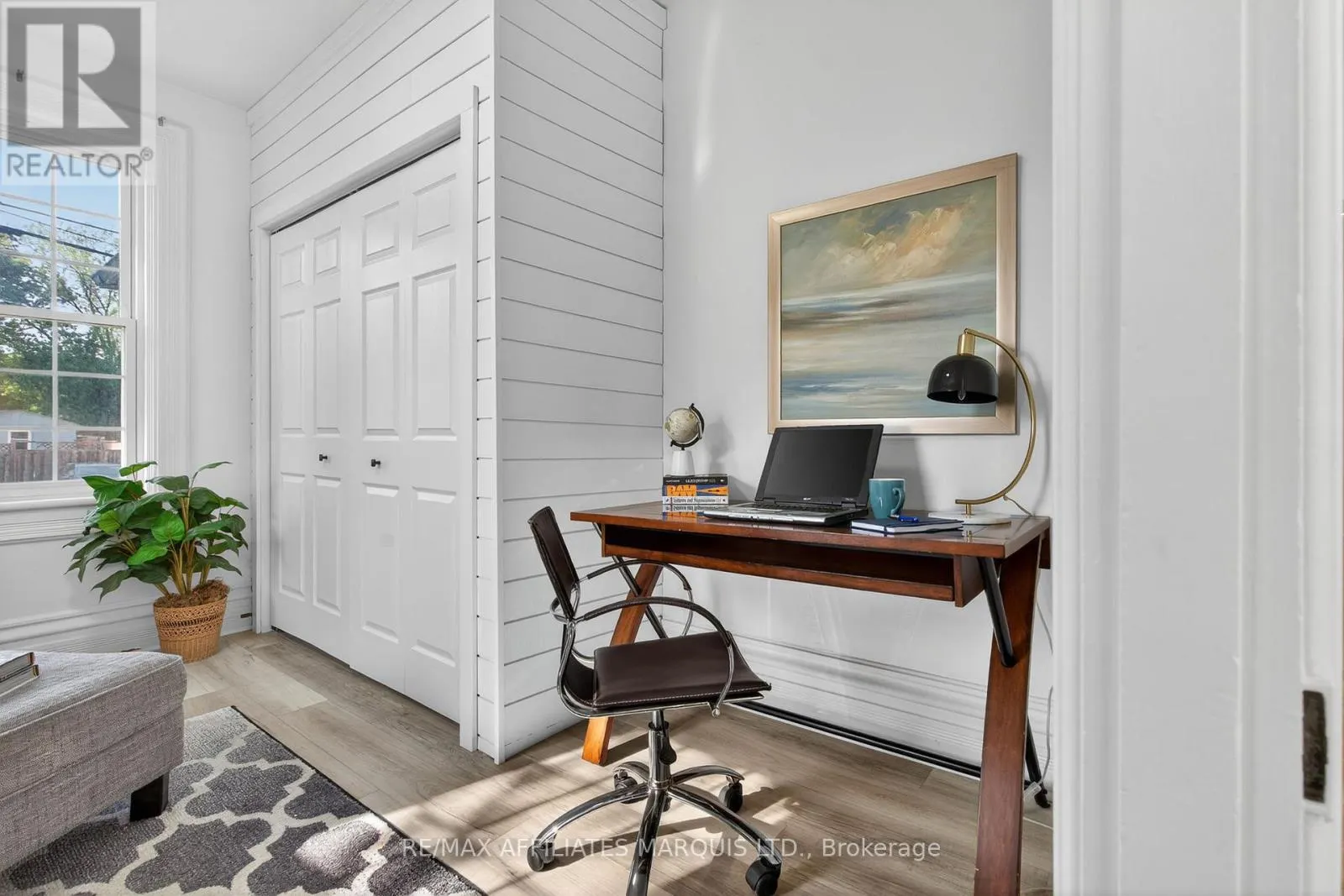 326 THIRD STREET E