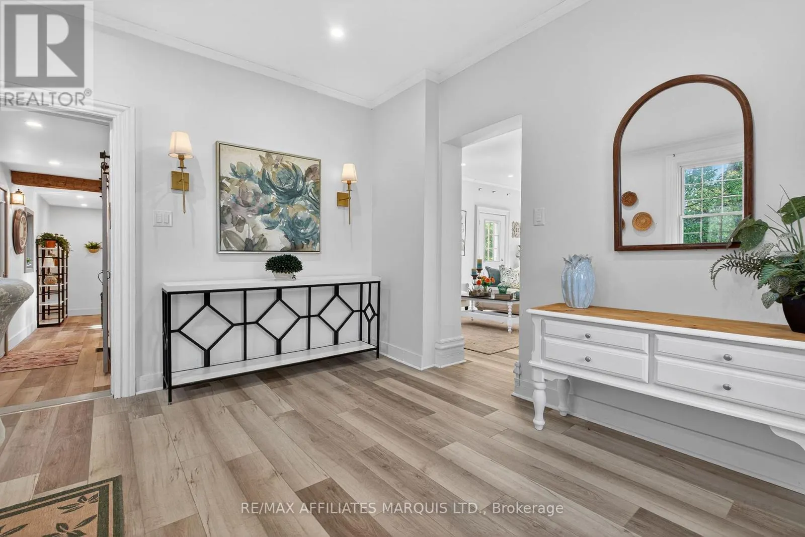 326 THIRD STREET E