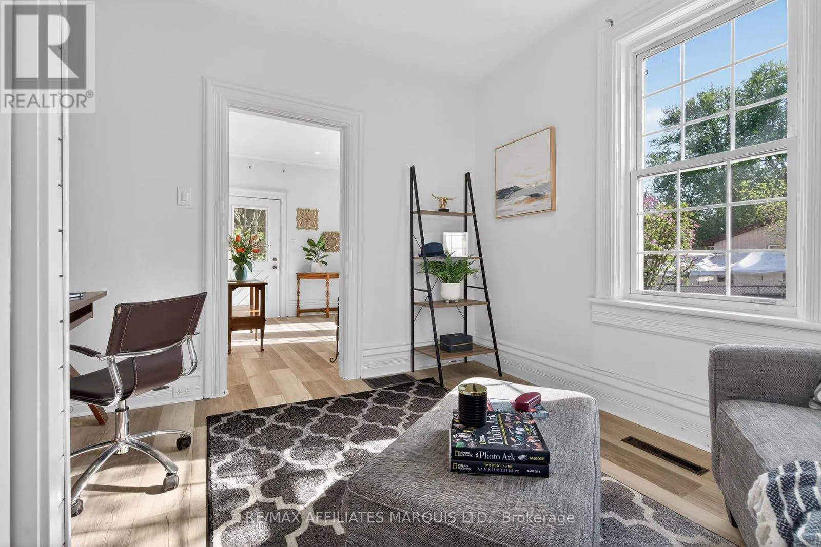326 THIRD STREET E
