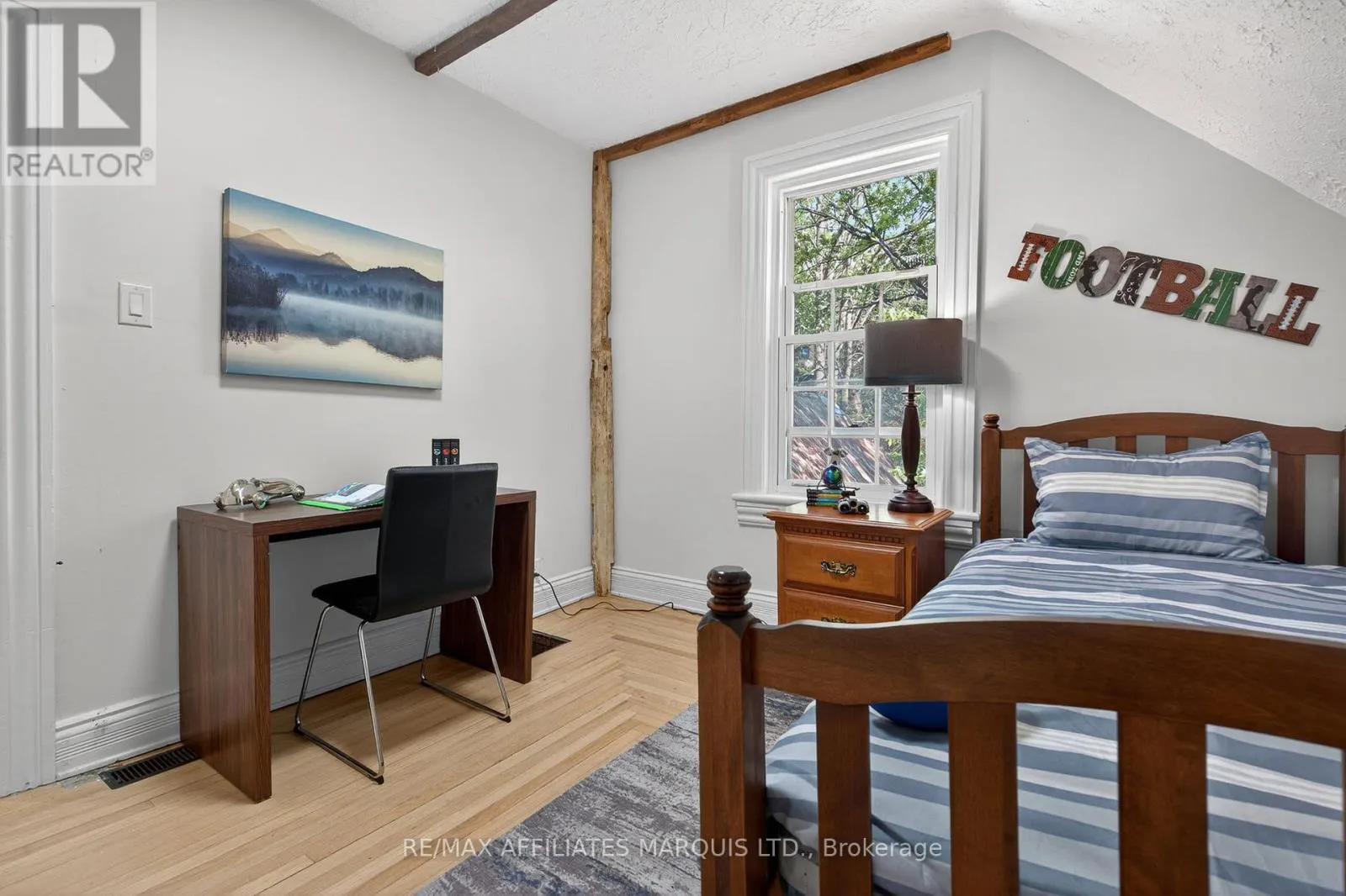 326 THIRD STREET E