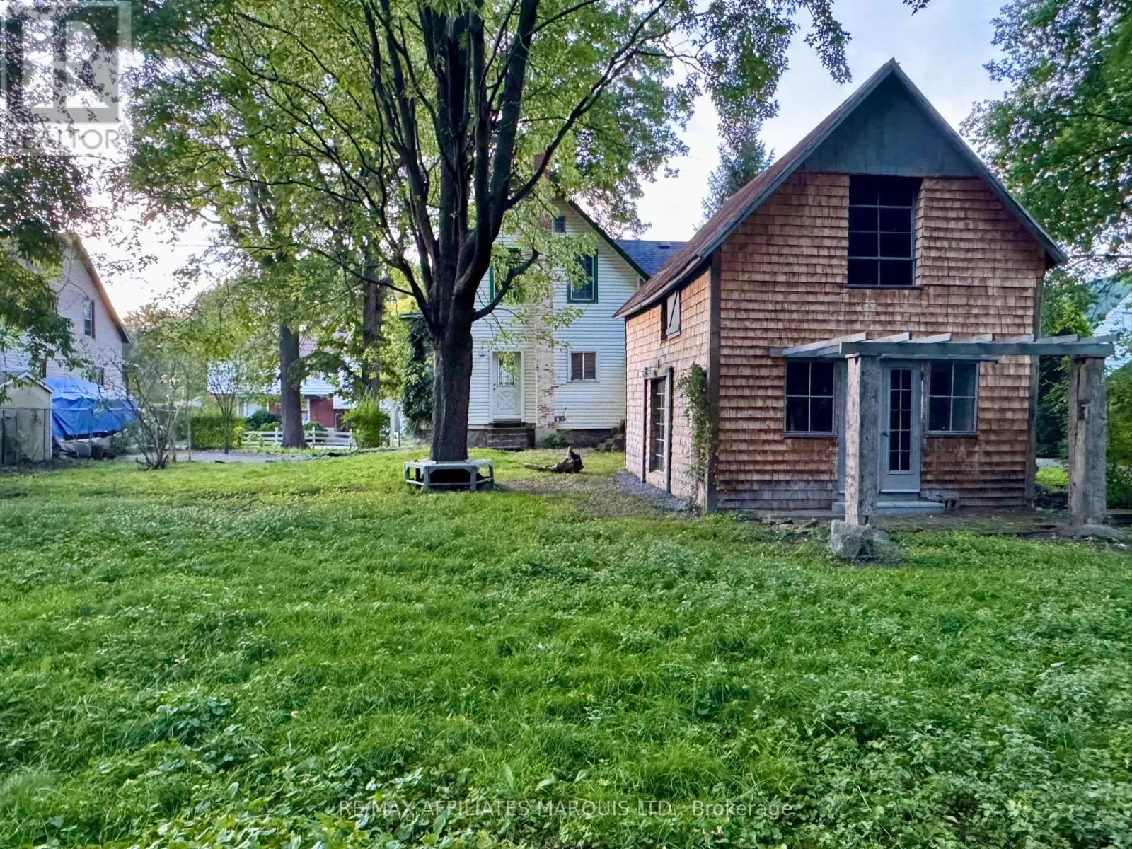326 THIRD STREET E