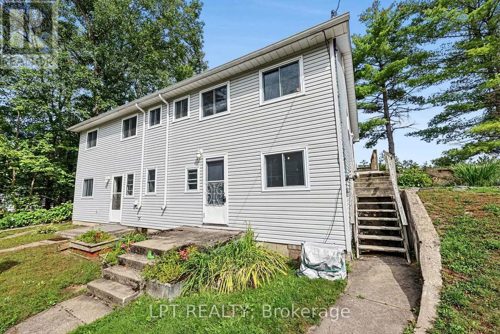 5 PINETREE ROAD