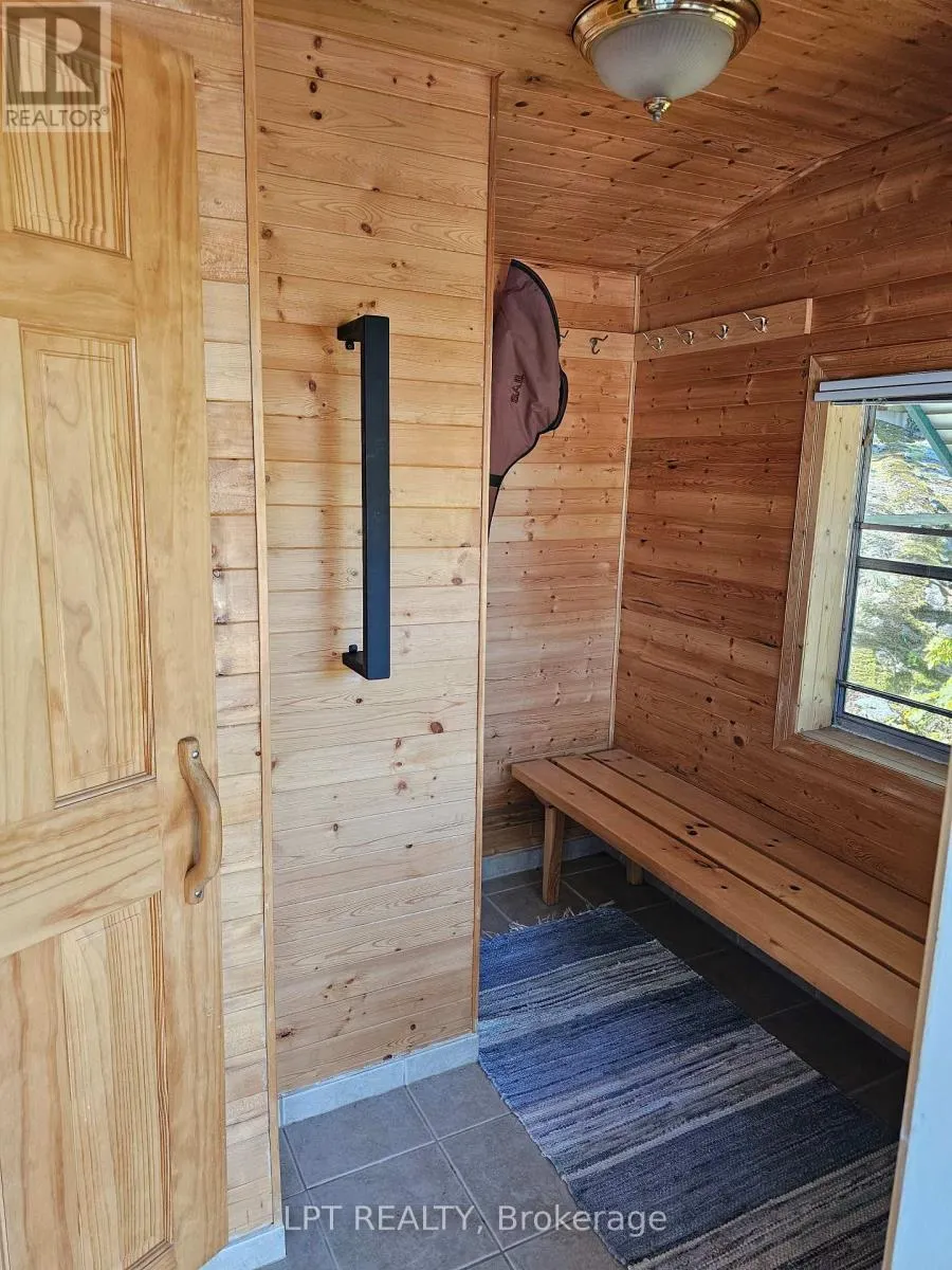 5 PINETREE ROAD