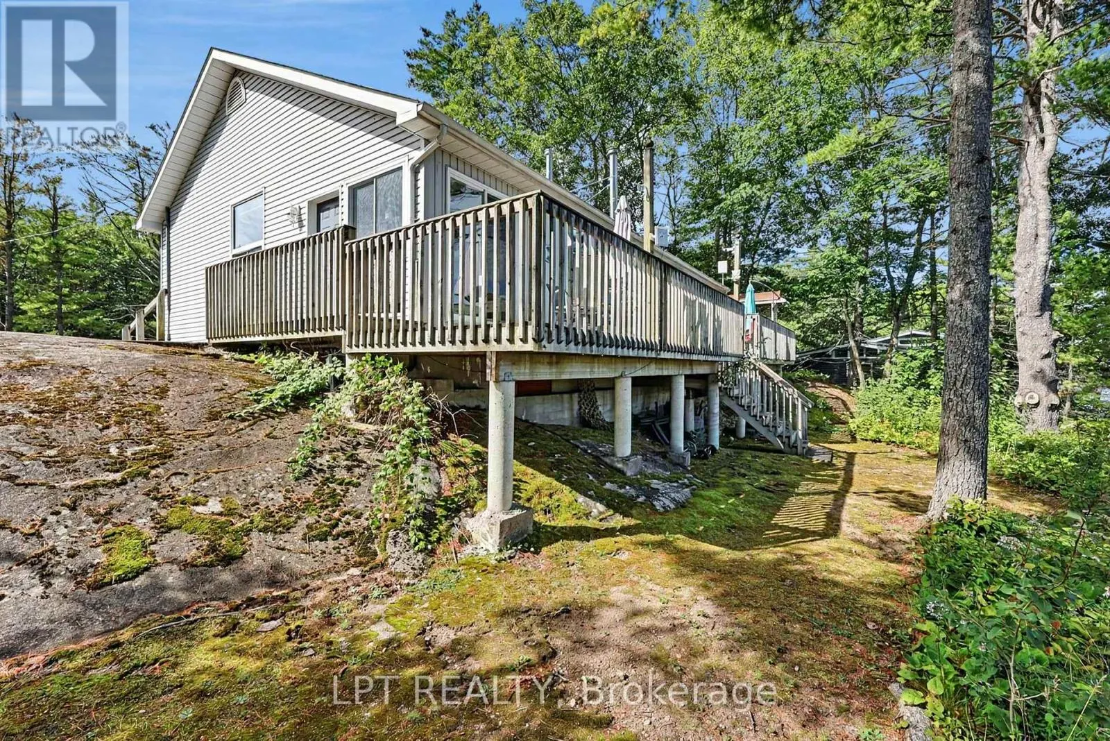 5 PINETREE ROAD