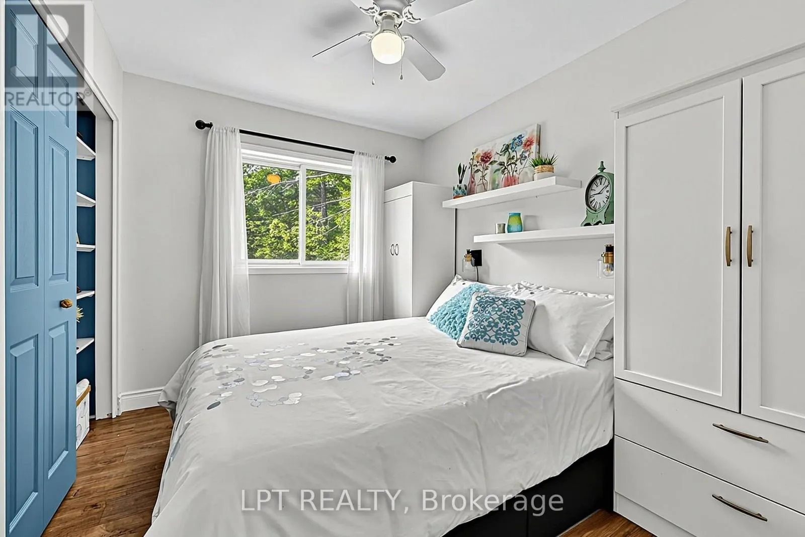 5 PINETREE ROAD