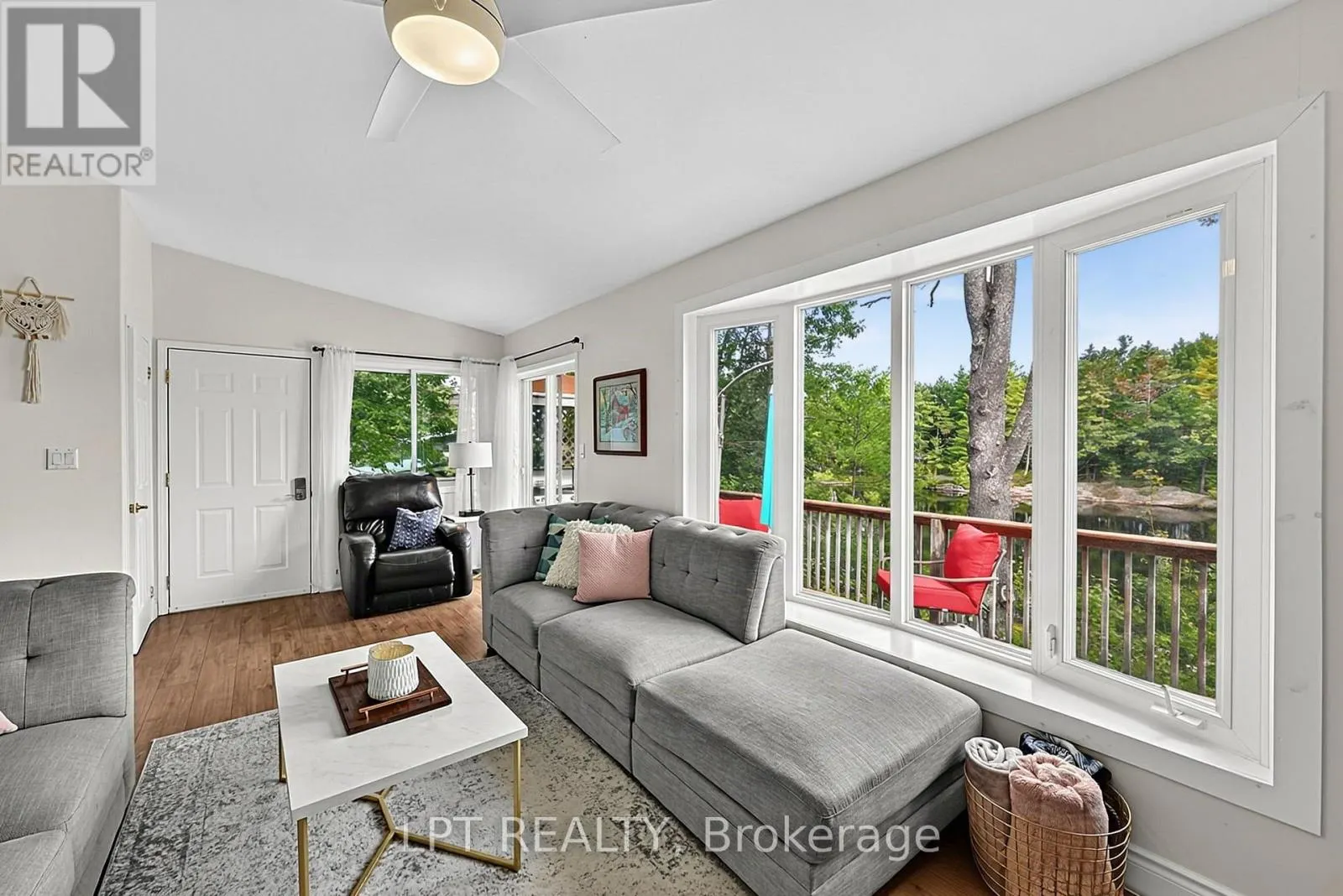 5 PINETREE ROAD