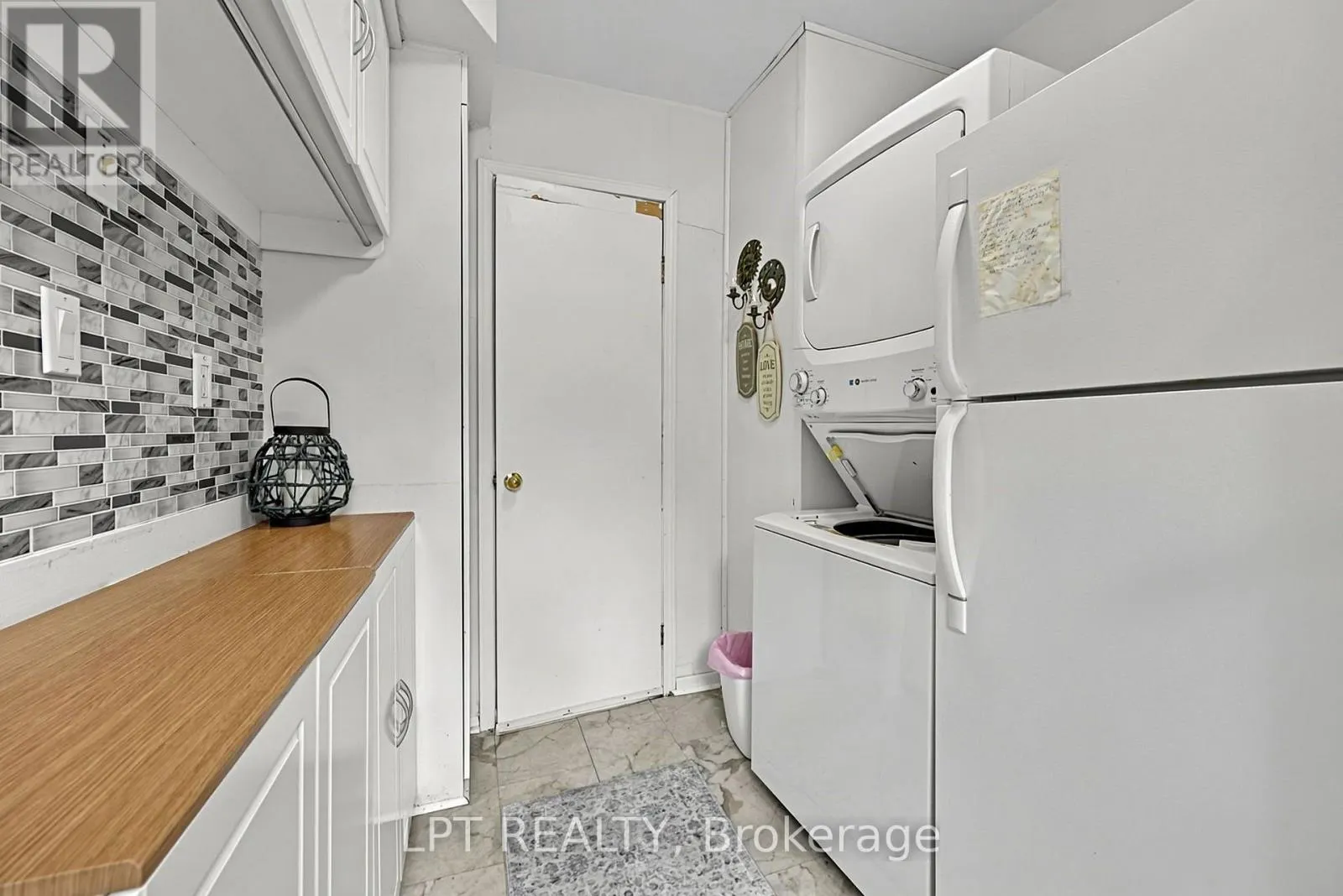 5 PINETREE ROAD