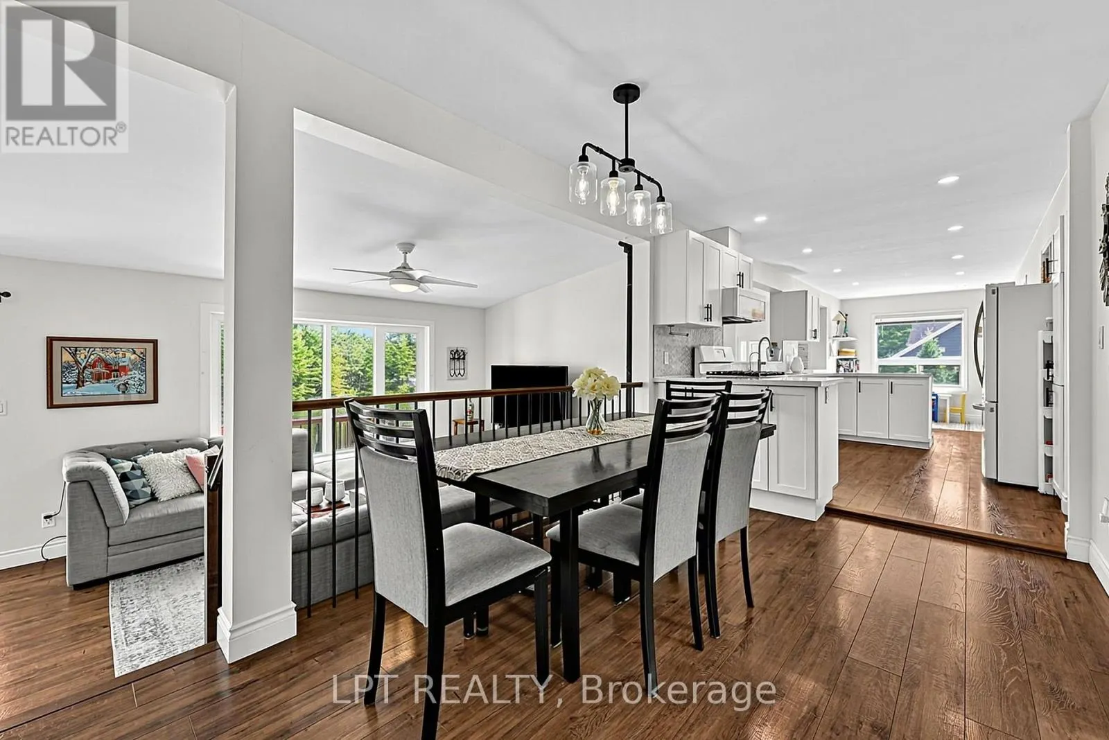 5 PINETREE ROAD