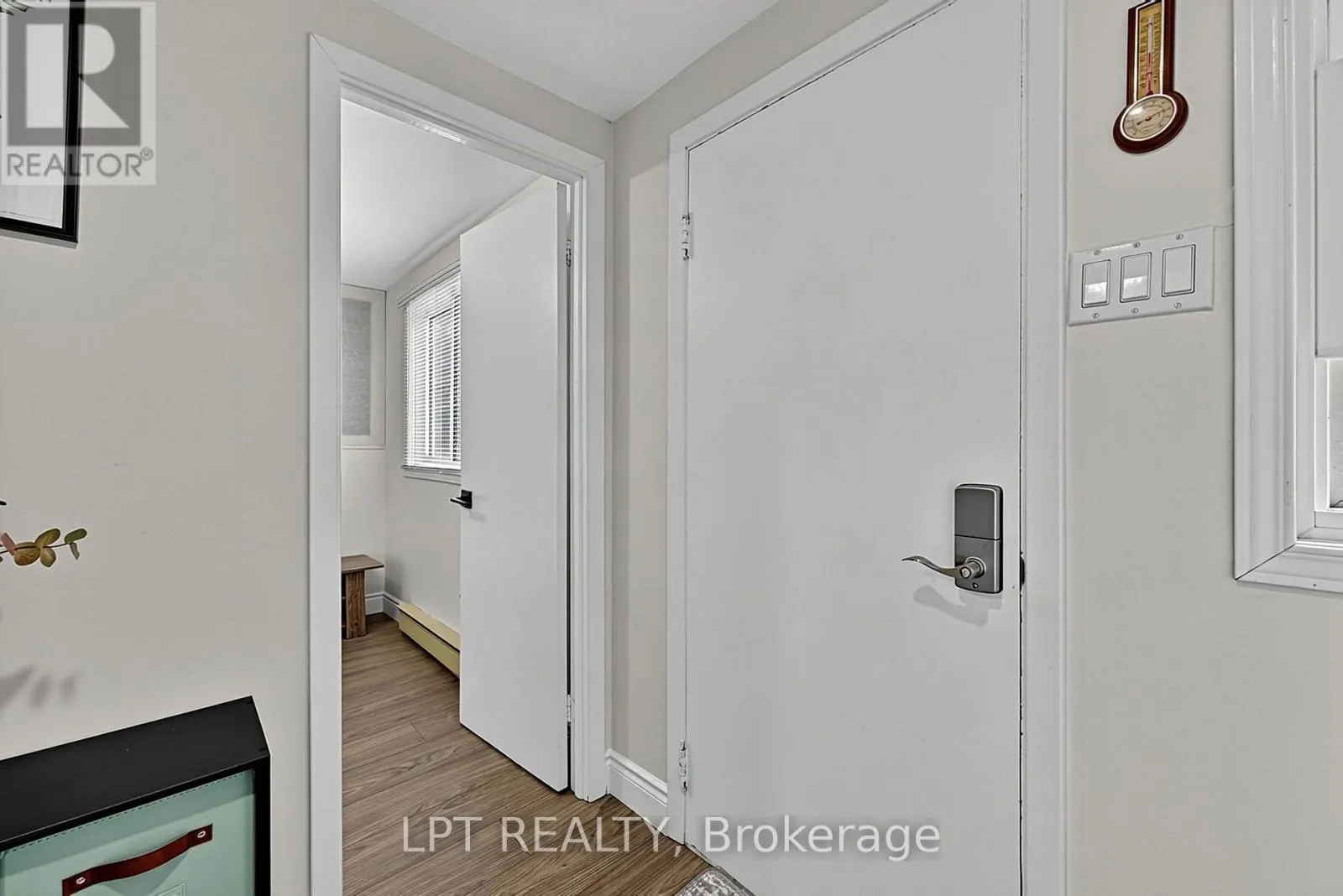 5 PINETREE ROAD