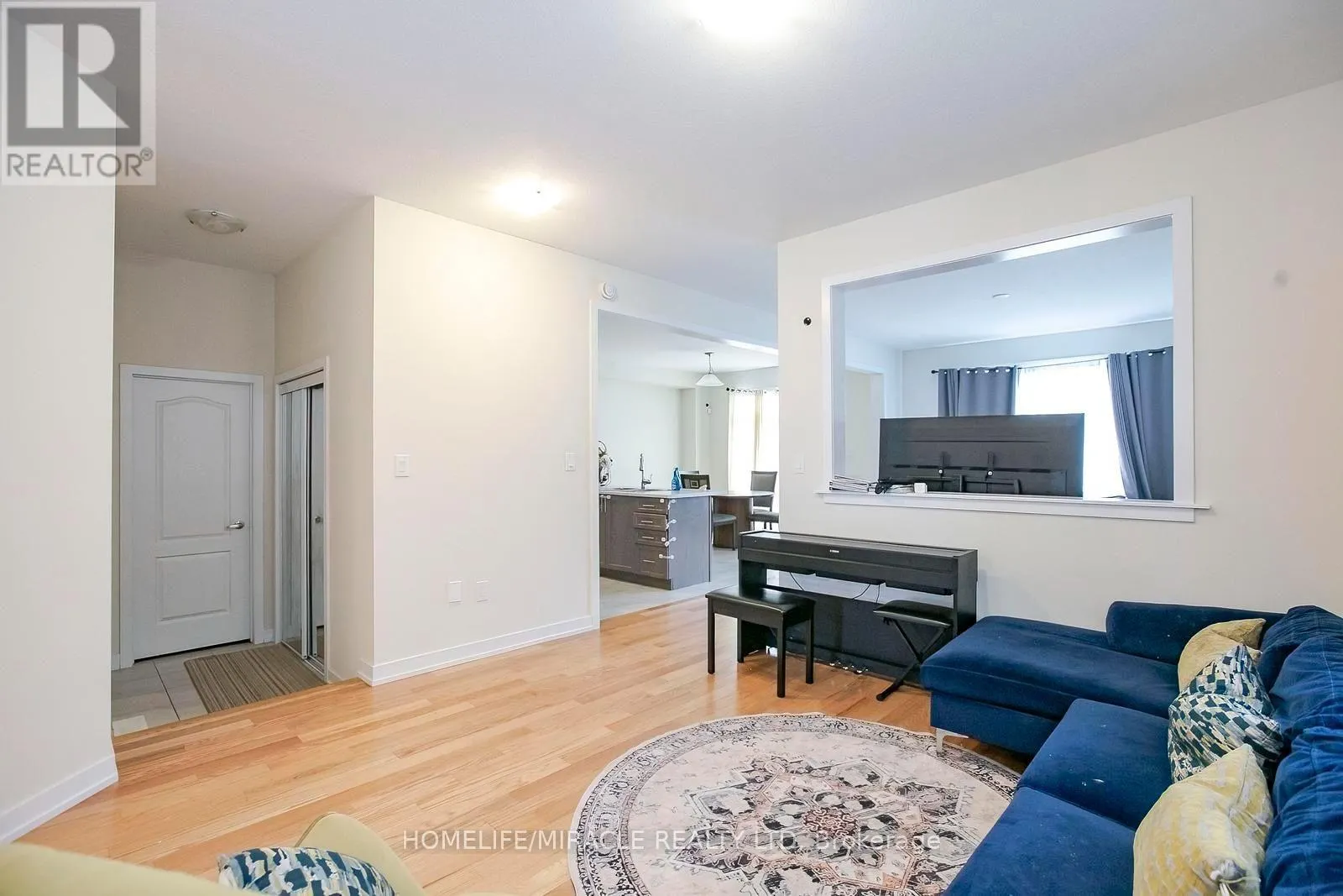 106 HIGGINS AVENUE