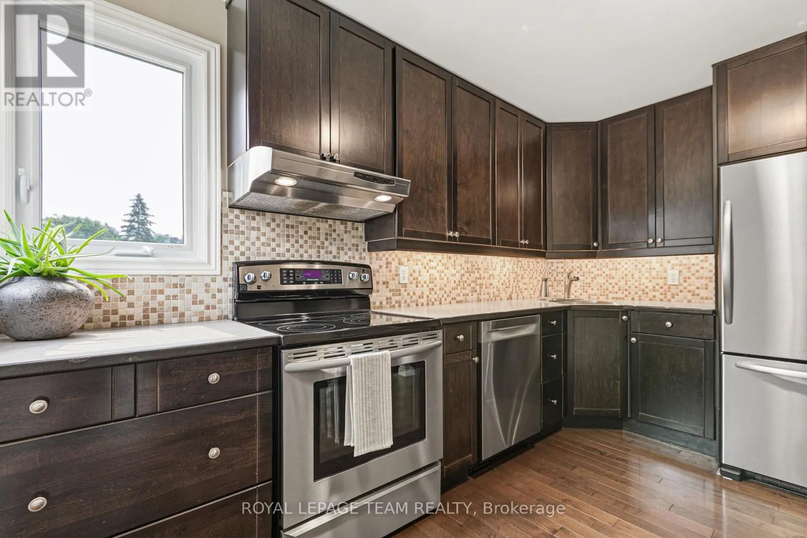 68 - 82 MCCLINTOCK WAY