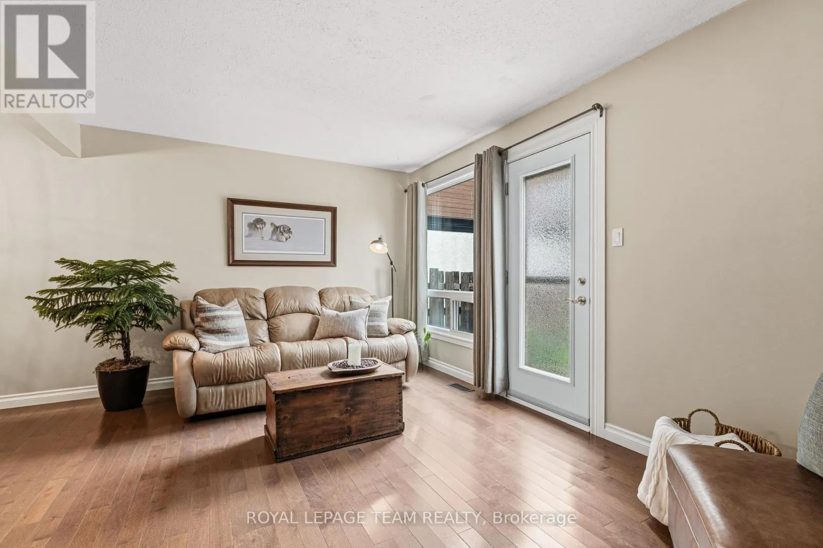 68 - 82 MCCLINTOCK WAY