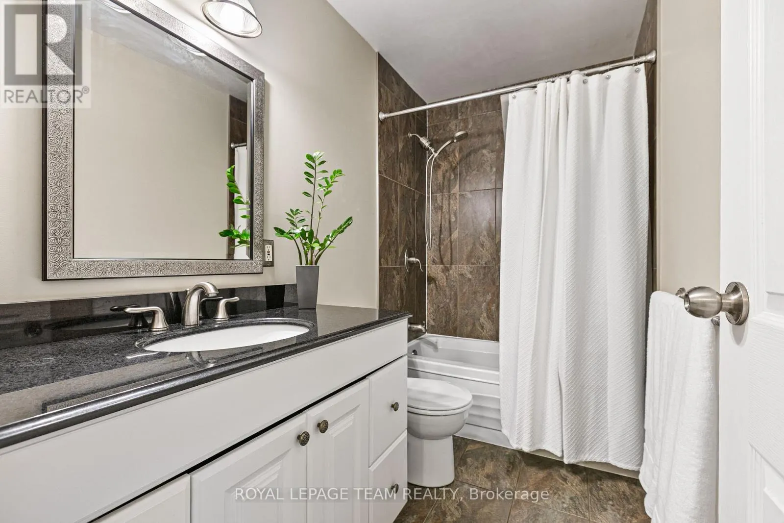 68 - 82 MCCLINTOCK WAY
