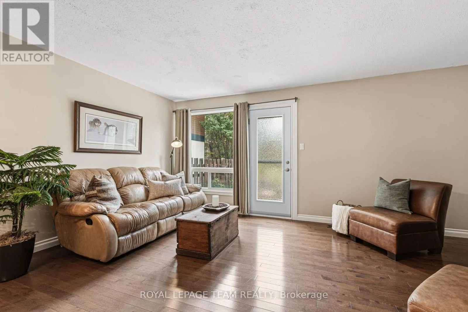 68 - 82 MCCLINTOCK WAY