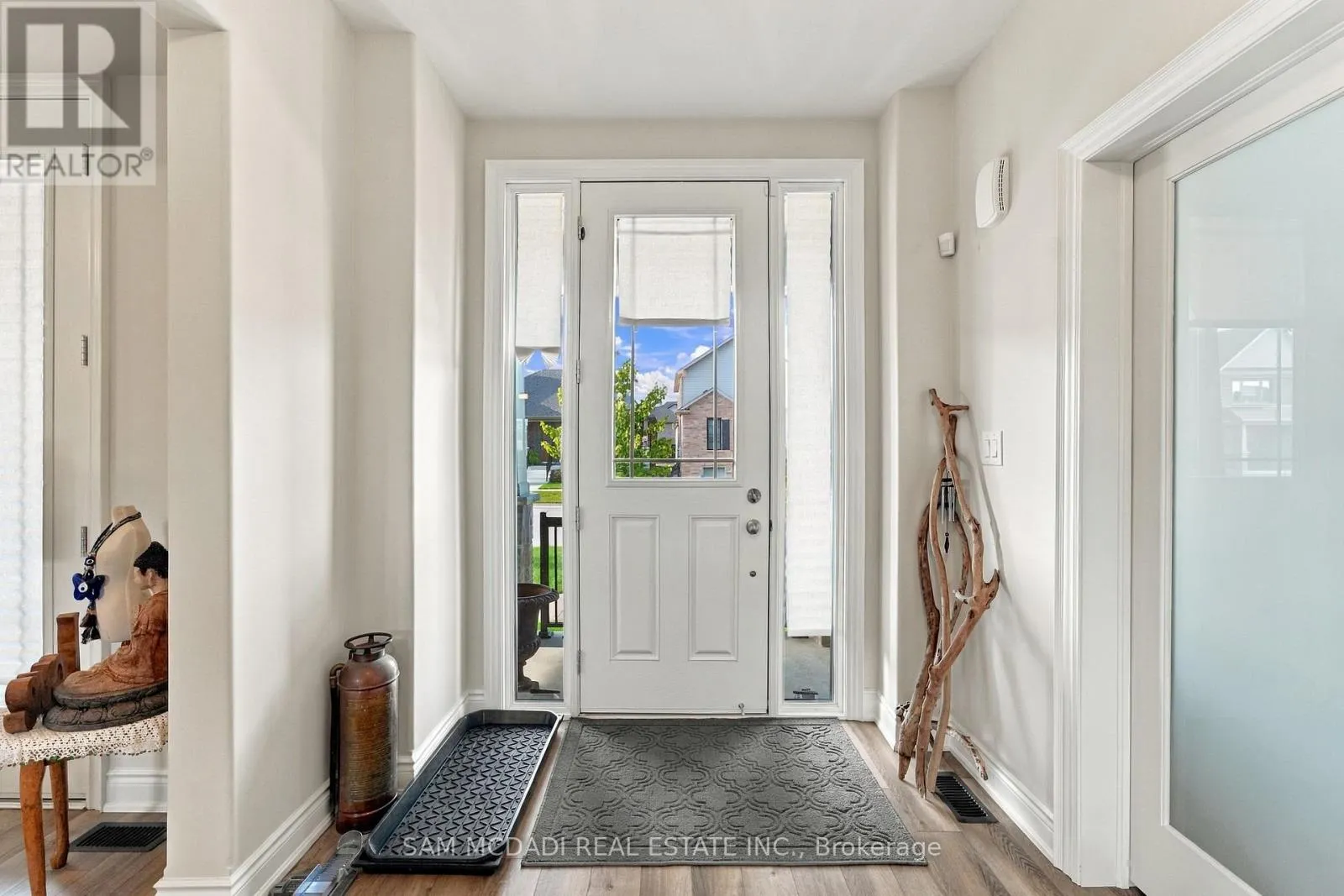 189 STRACHAN STREET