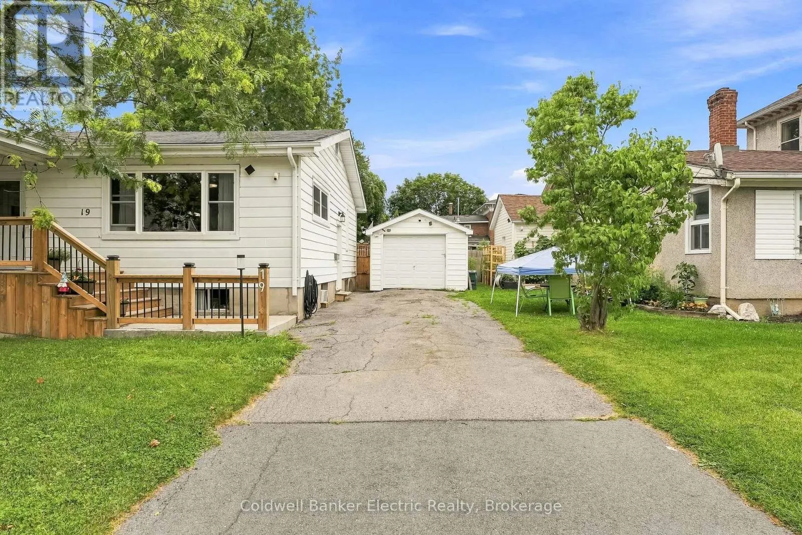 19 GRAHAM STREET E