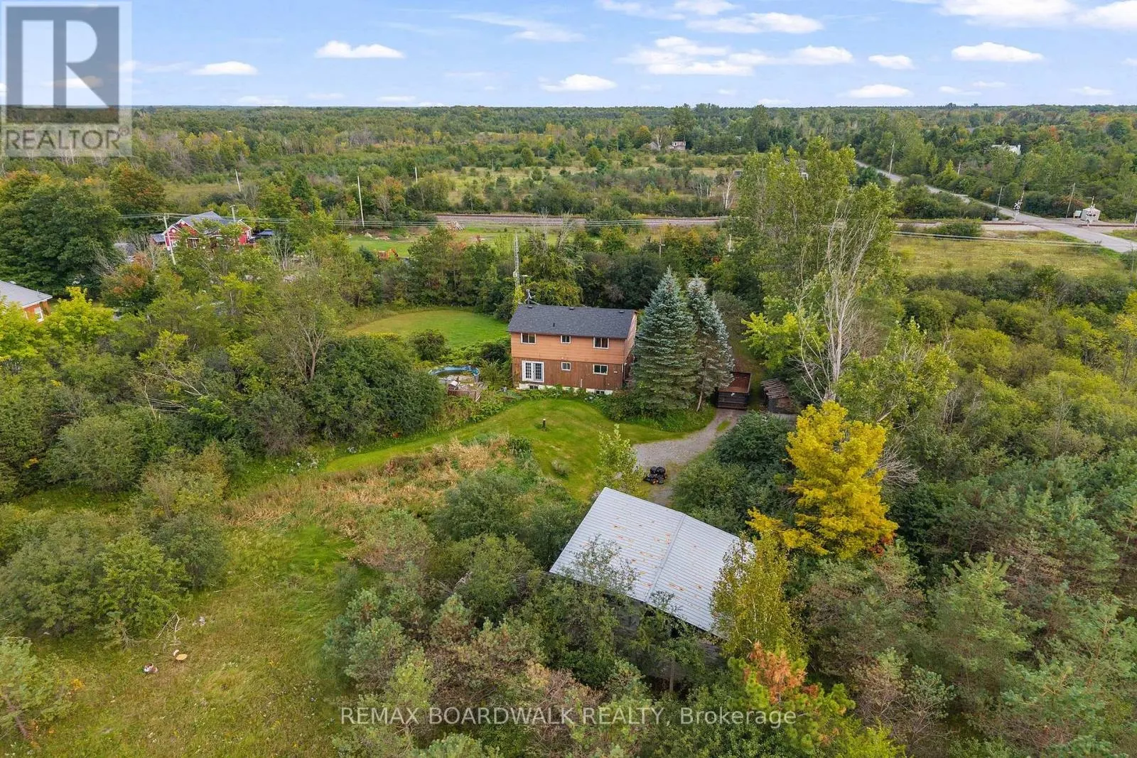 365 SCOTCH LINE ROAD W