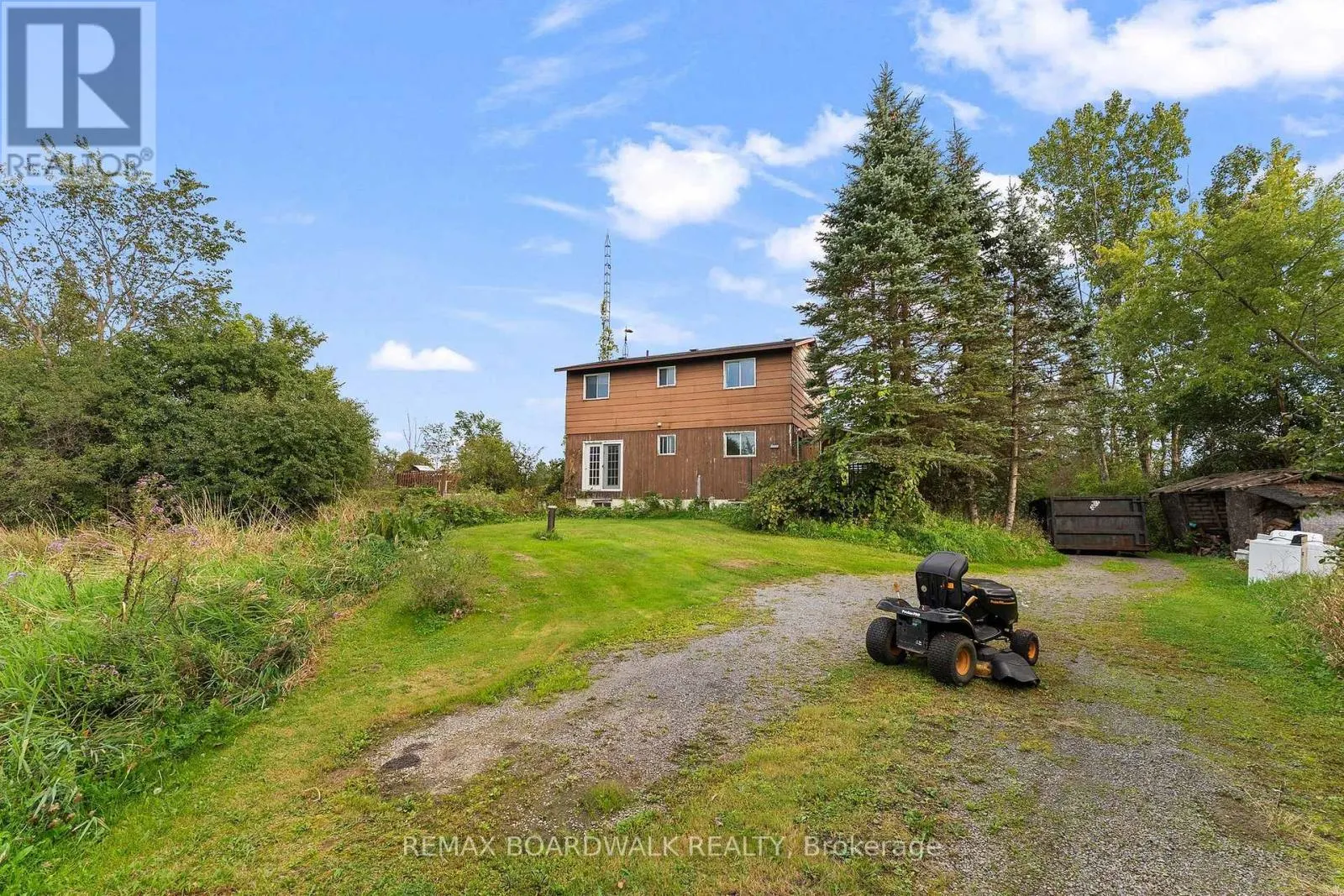 365 SCOTCH LINE ROAD W