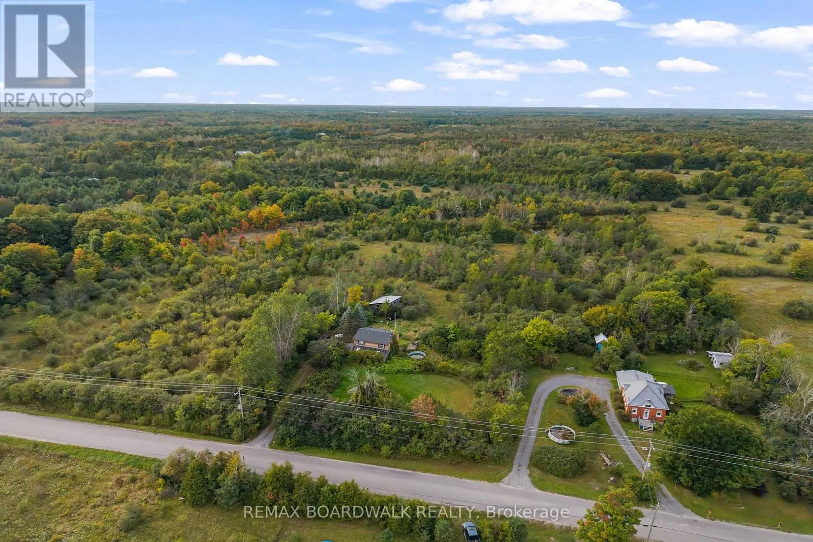 365 SCOTCH LINE ROAD W