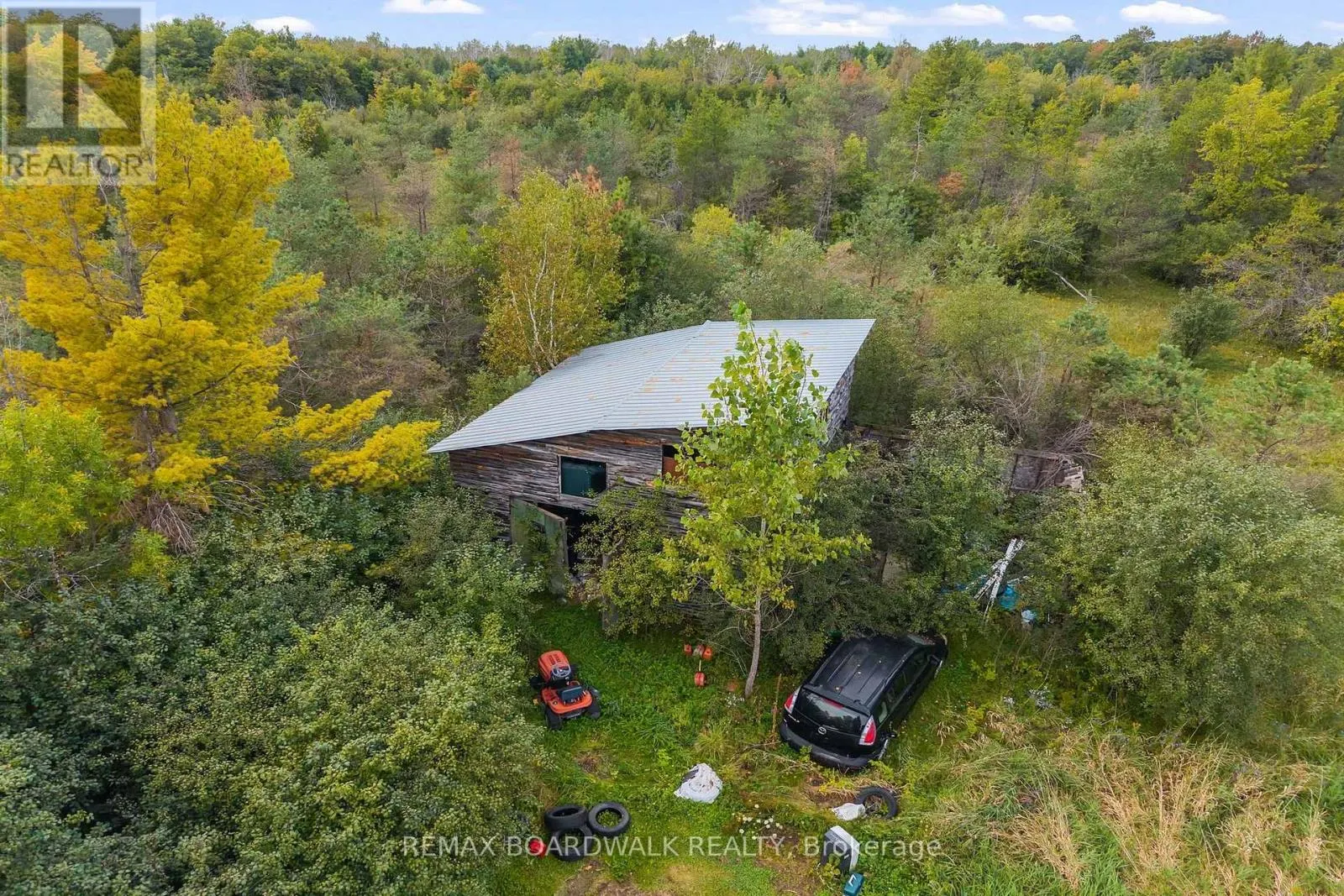 365 SCOTCH LINE ROAD W