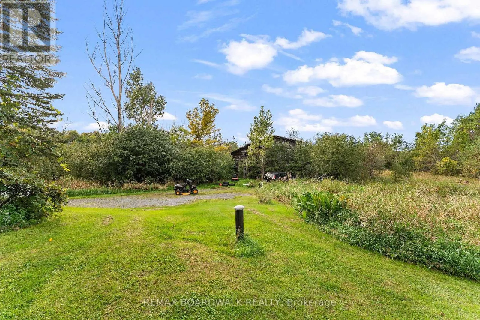 365 SCOTCH LINE ROAD W