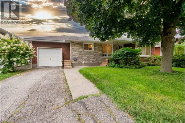 15 SPRINGBANK DRIVE
