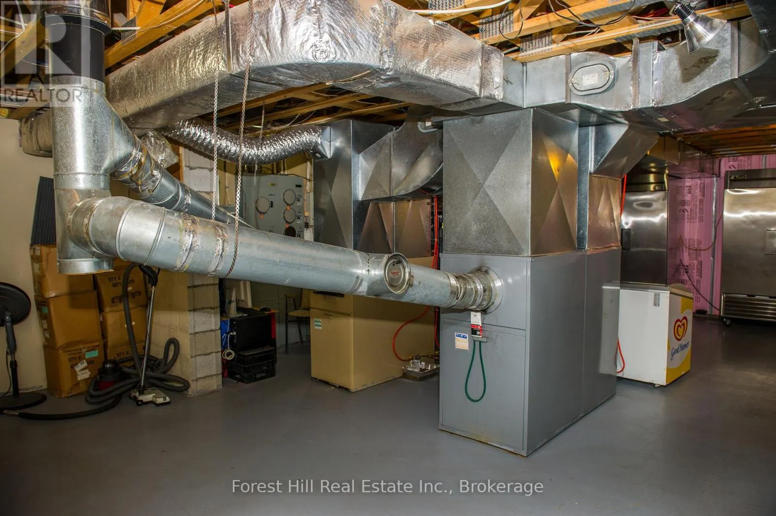 1066 & 1070 MAIN STREET