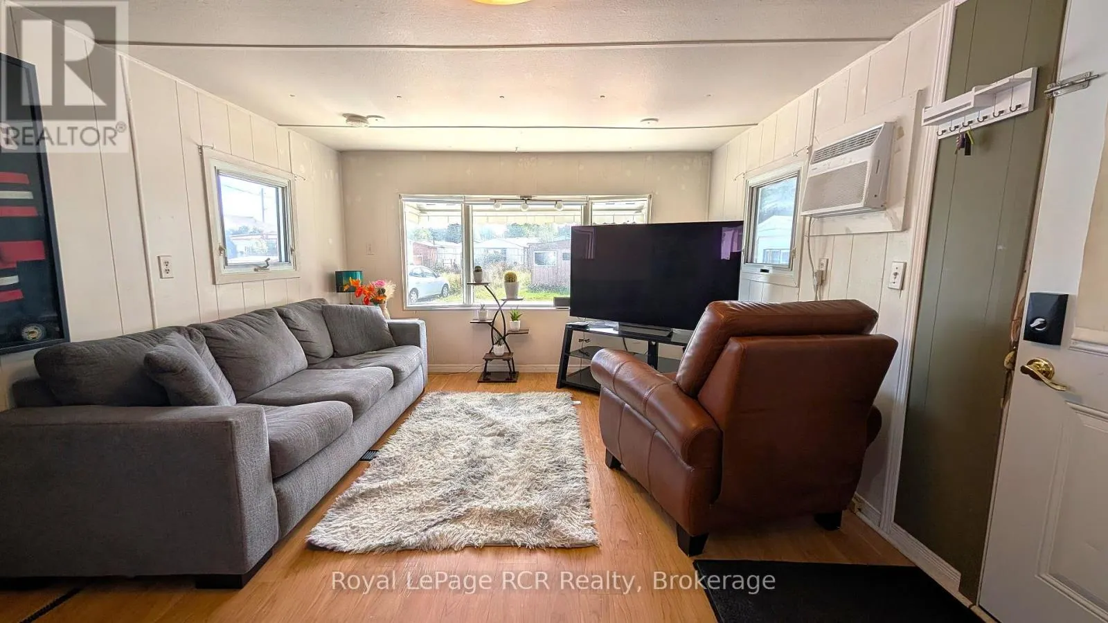 20 - 1680 9TH AVENUE E #20