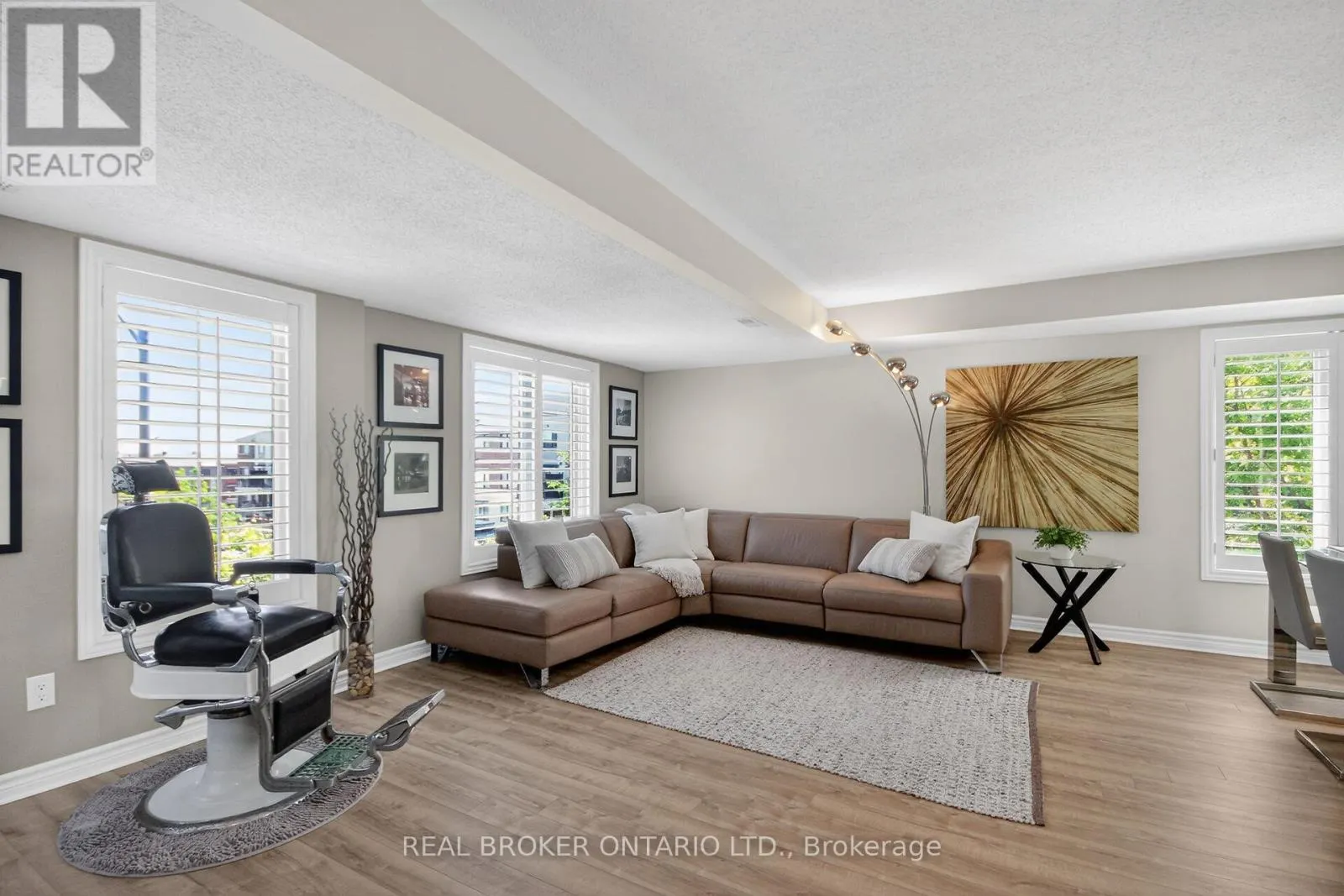 33 - 701 B SUE HOLLOWAY DRIVE
