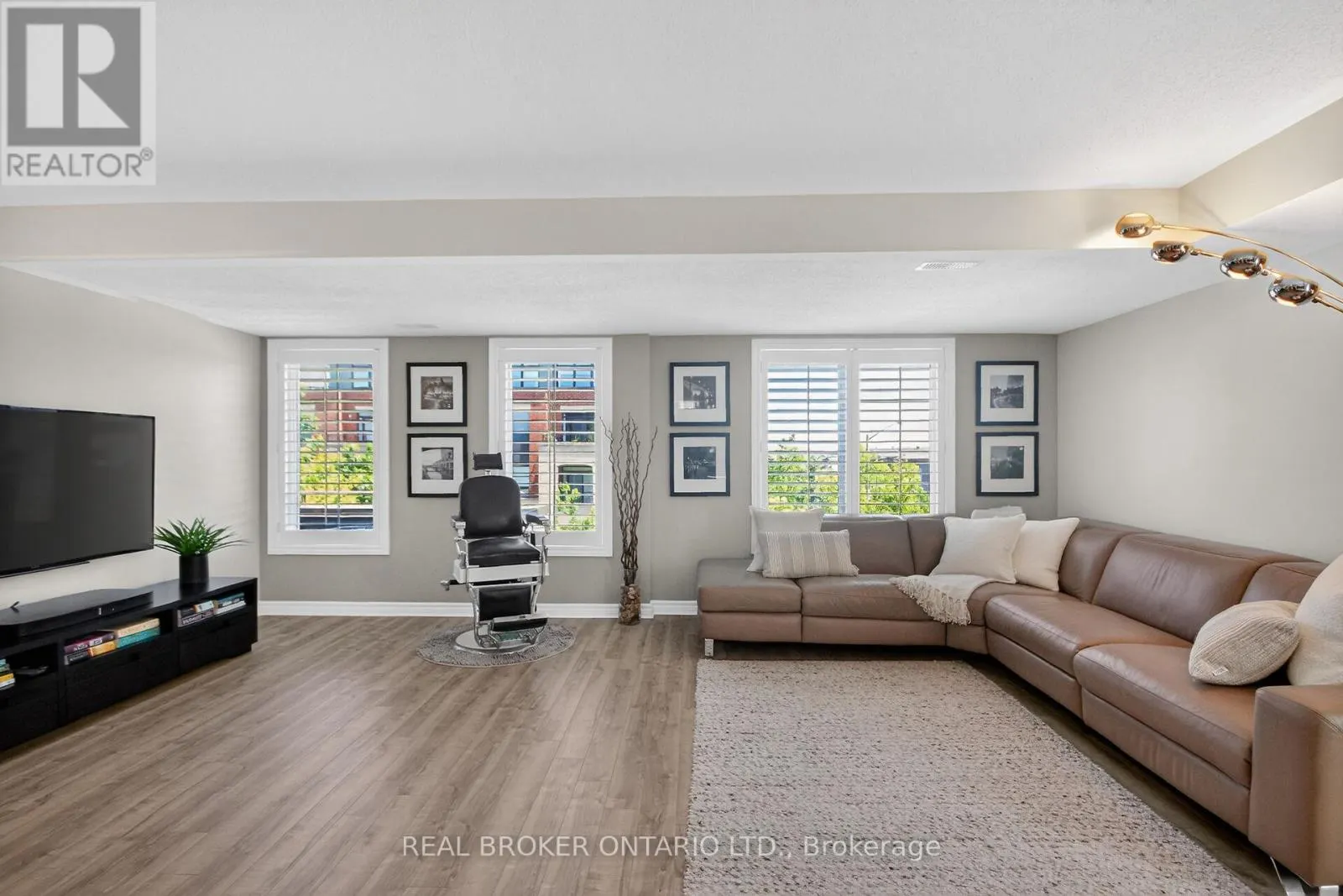 33 - 701 B SUE HOLLOWAY DRIVE