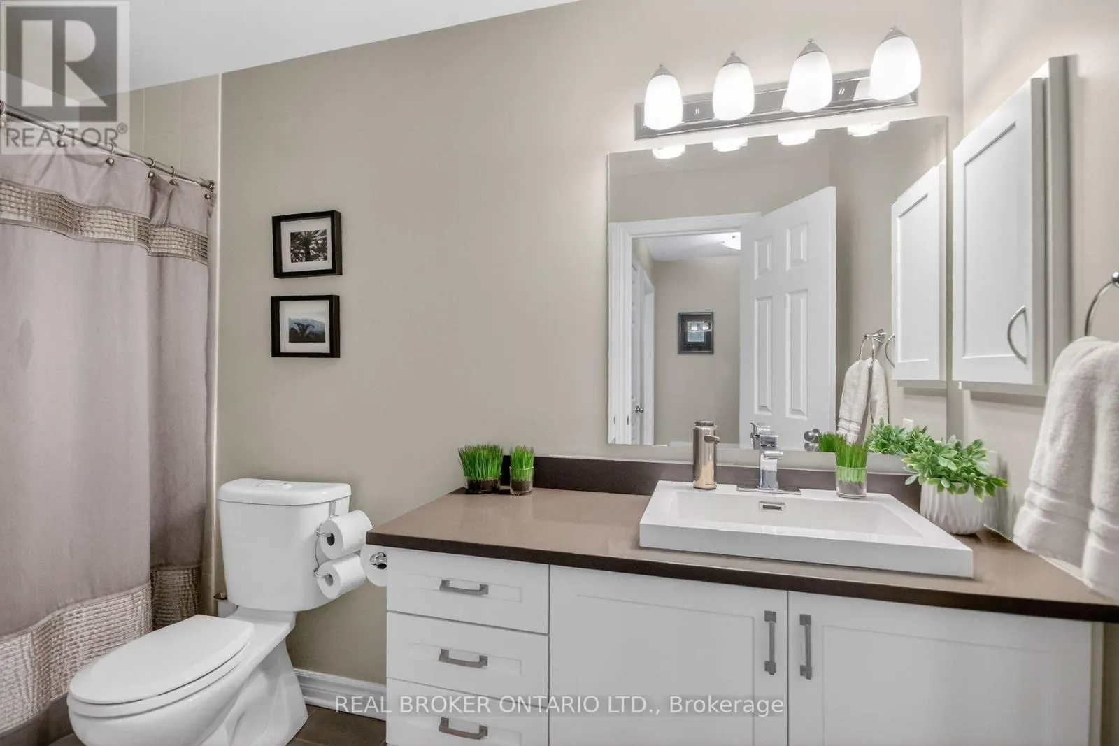 33 - 701 B SUE HOLLOWAY DRIVE