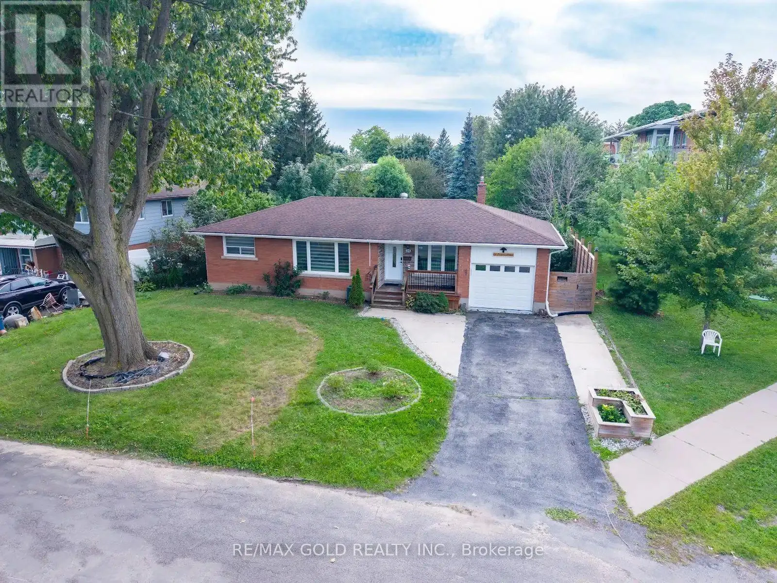 16 BRADEN AVENUE