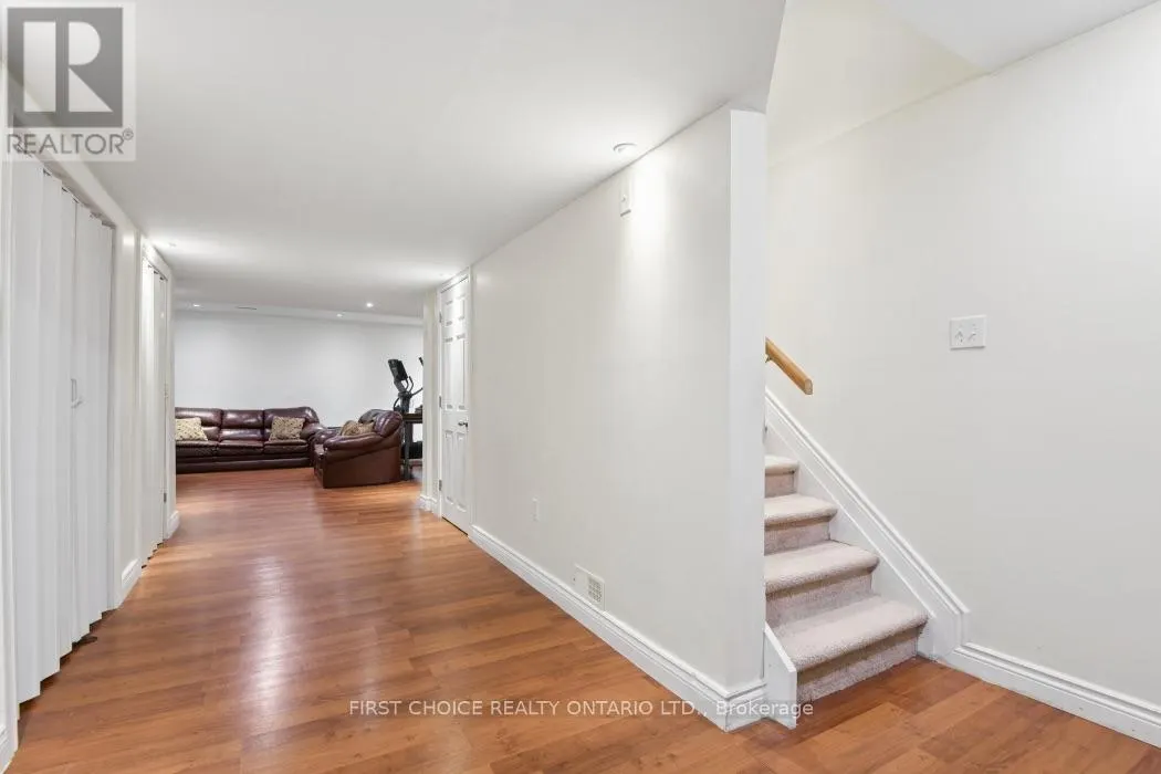 207 MISTRAL WAY