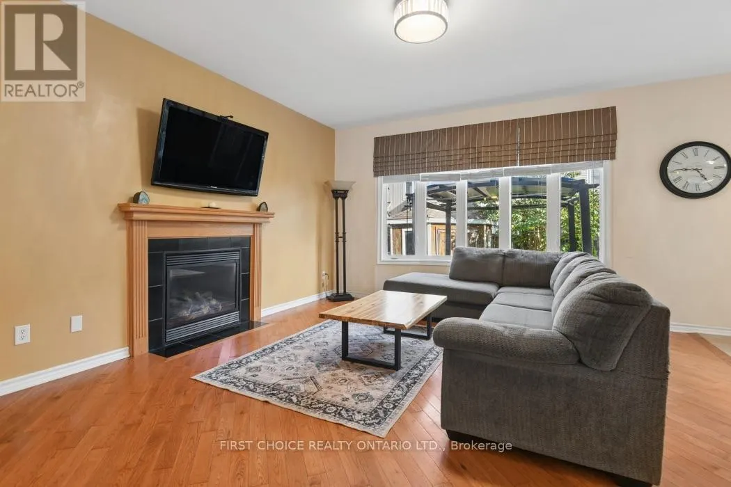 207 MISTRAL WAY