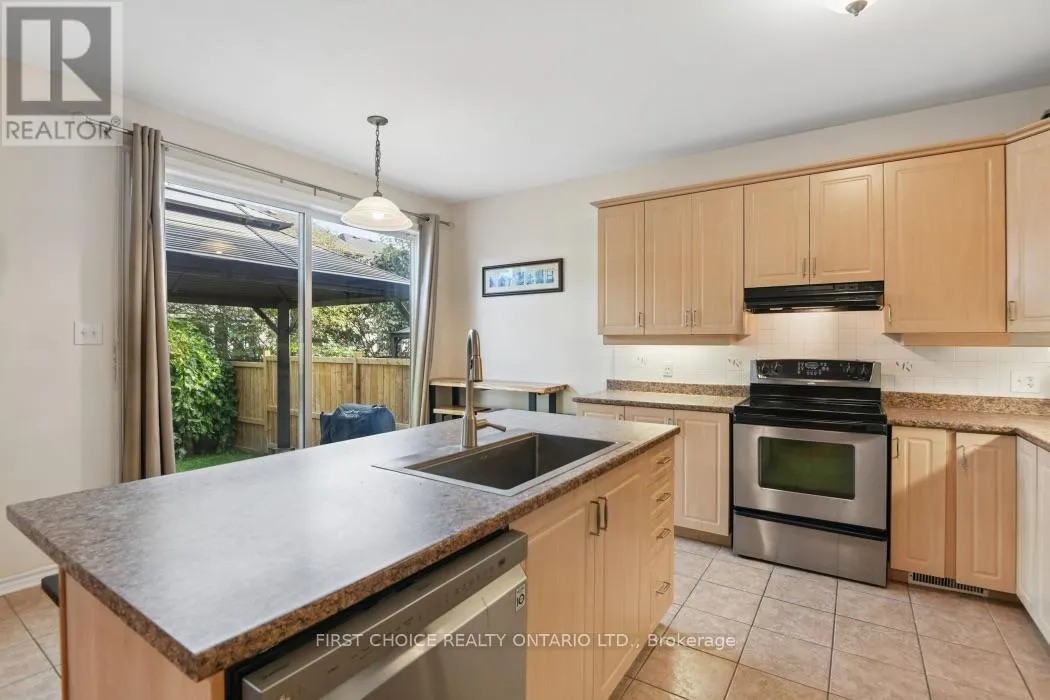 207 MISTRAL WAY