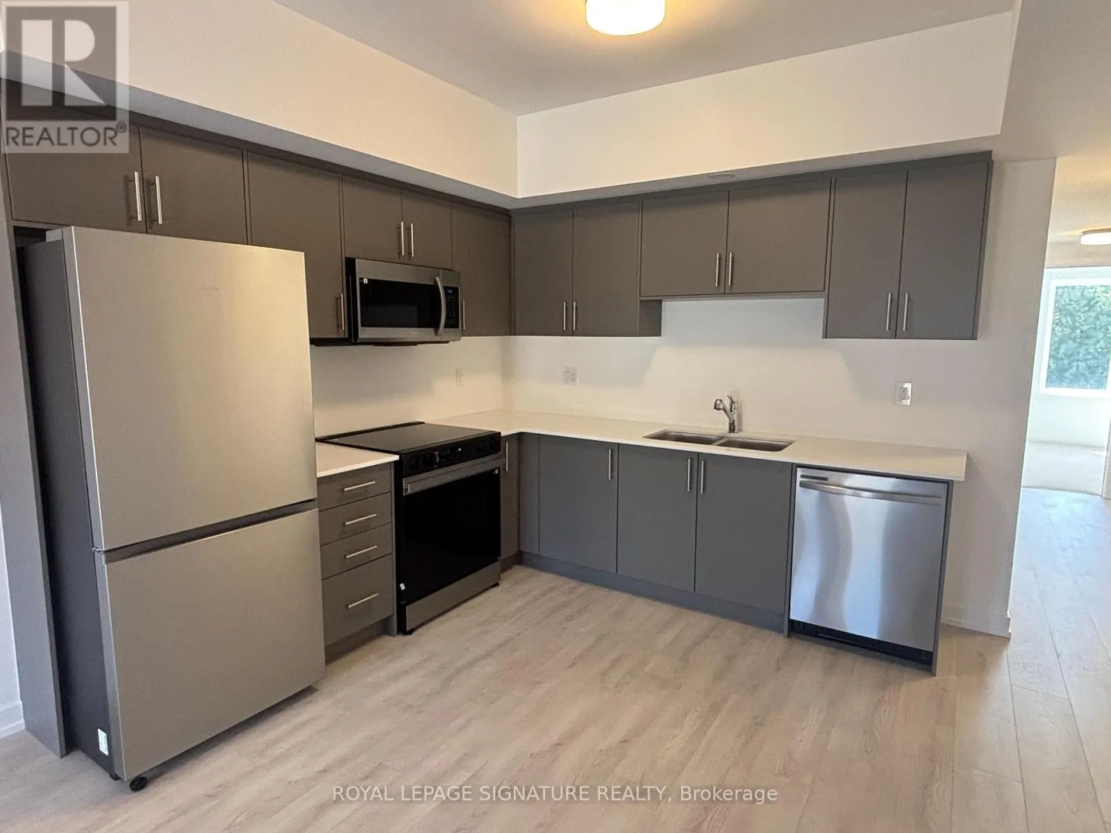 24 - 42 LOWES ROAD W