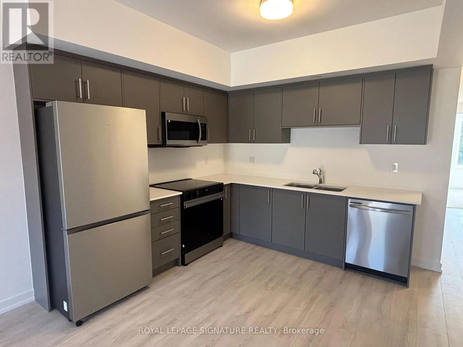 24 - 42 LOWES ROAD W